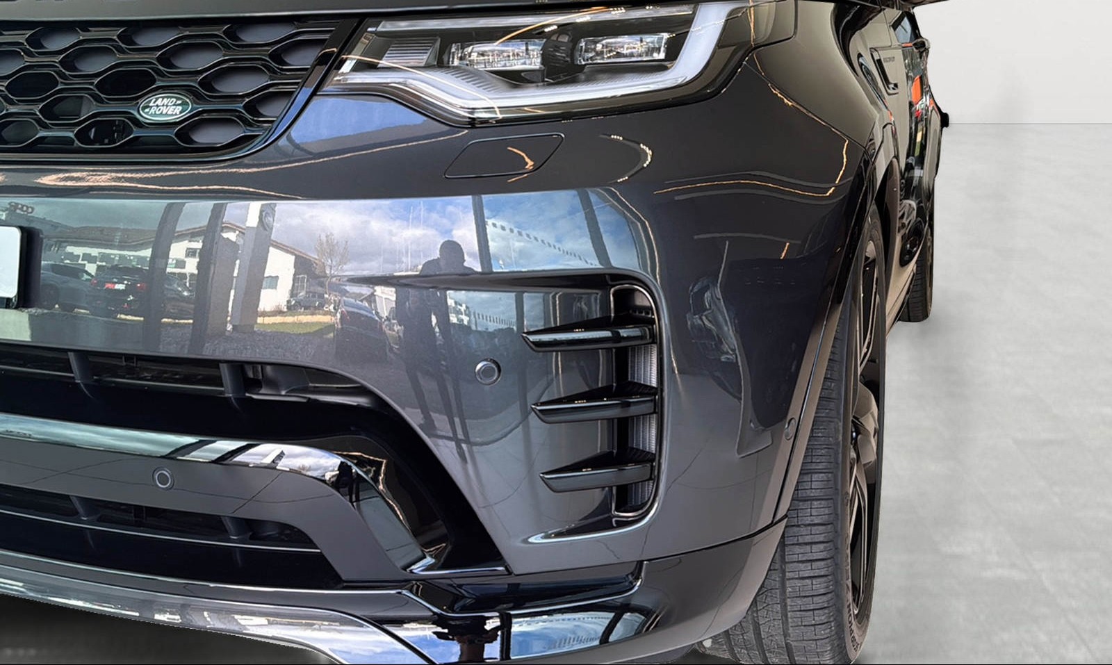LAND ROVER Discovery 3.0D I6 350 Dynamic HSE AWD Automatic-image-2