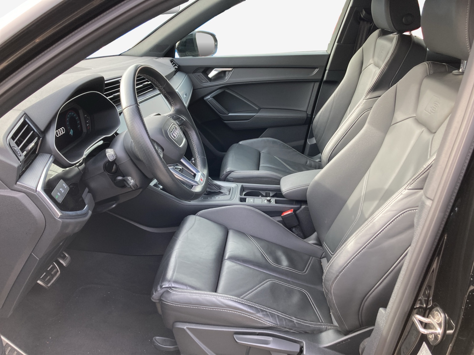 AUDI Q3 Sportback 35 TFSI S line Attraction S-tronic-image-7