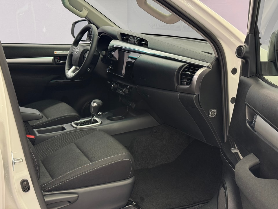 Hilux Double Cab 2.8 D-4D MHEV 204 Style 4x4