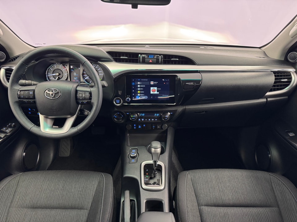 Hilux Double Cab 2.8 D-4D MHEV 204 Style 4x4