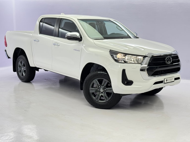 Hilux Double Cab 2.8 D-4D MHEV 204 Style 4x4