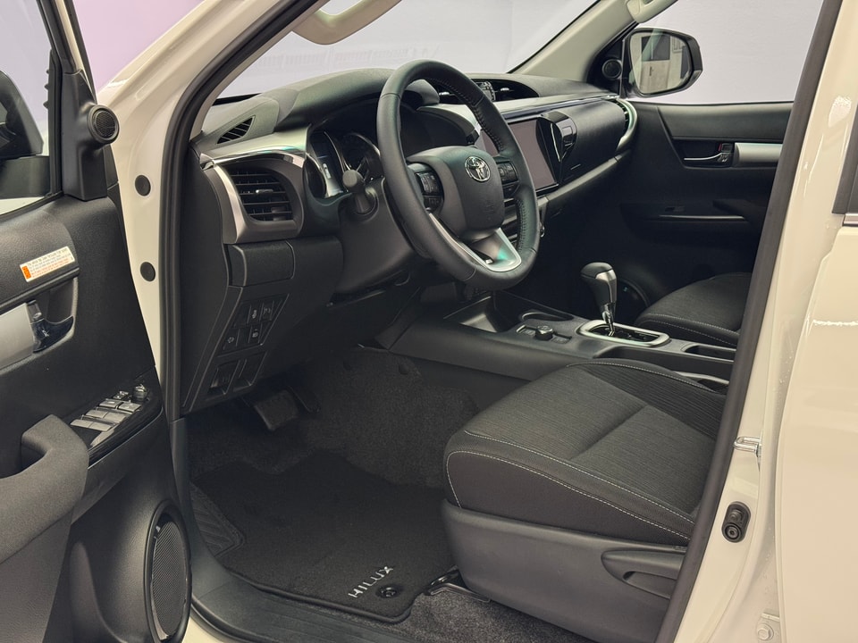 Hilux Double Cab 2.8 D-4D MHEV 204 Style 4x4