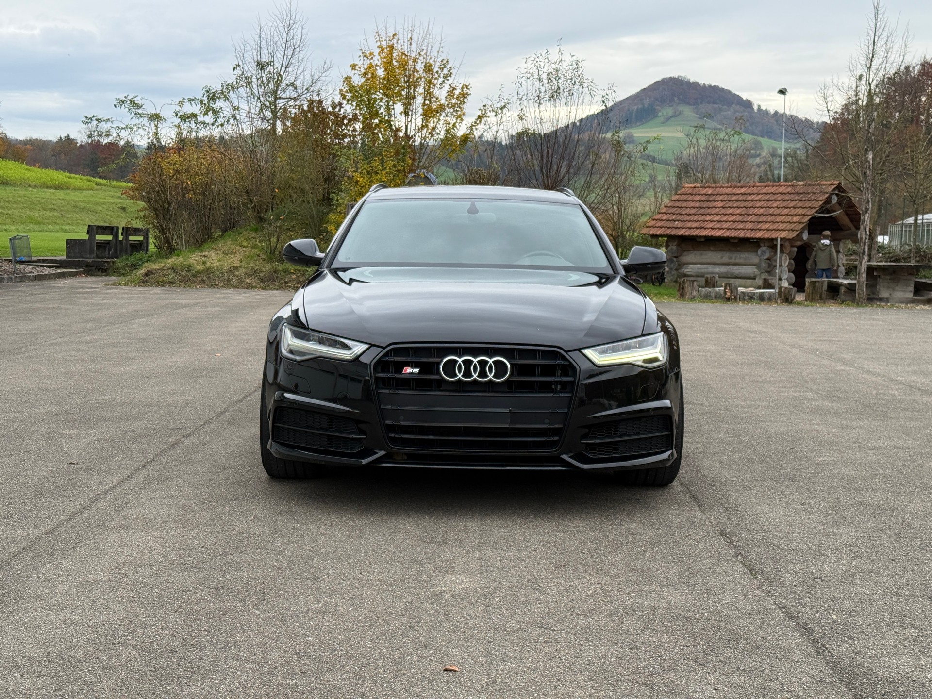 AUDI S6 Avant 4.0 TFSI V8 quattro S-tronic-image-2