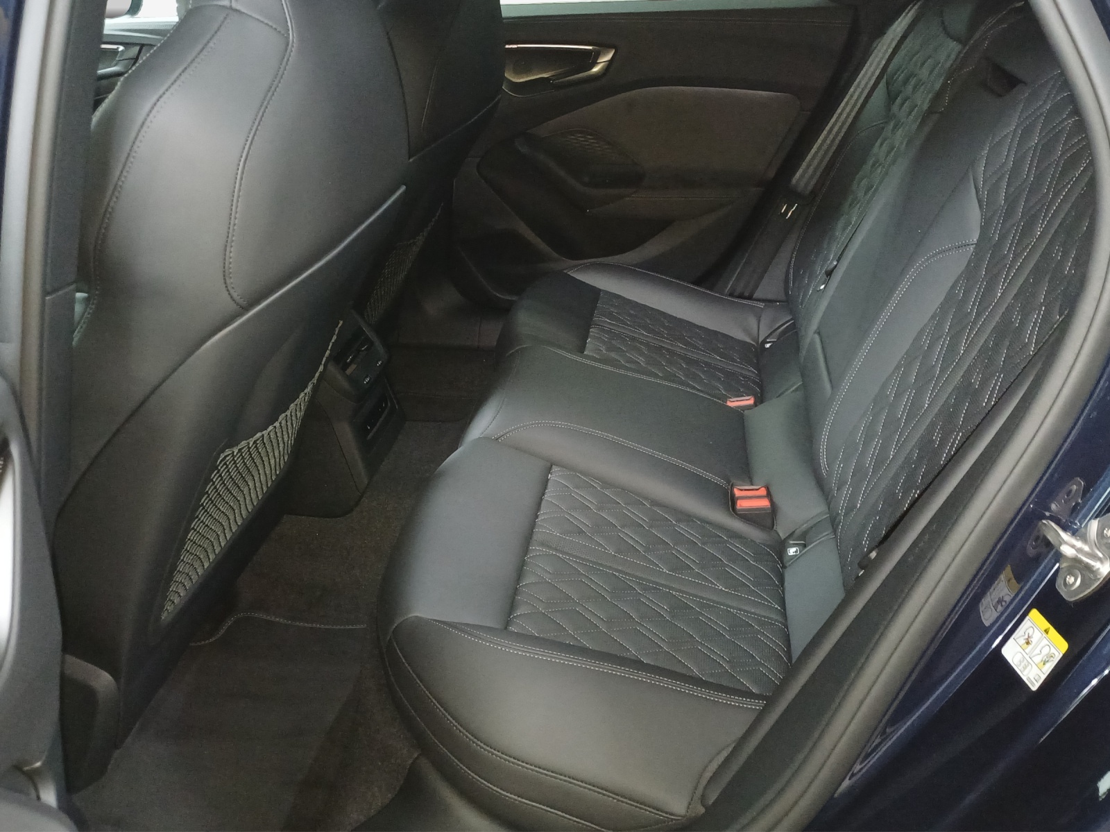 AUDI S5 Limousine TFSI quattro S tronic-image-11