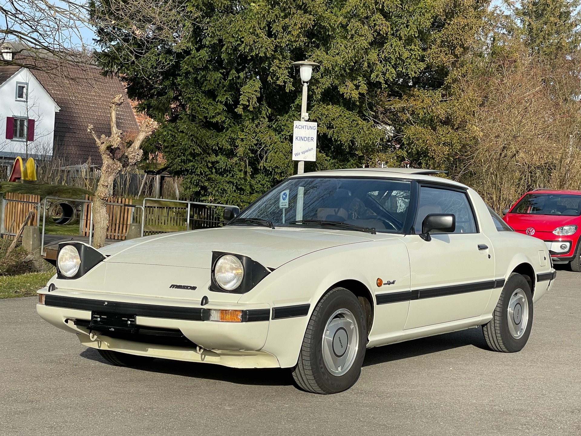 MAZDA RX-7 2.3, Veteranen-Fahrzeug, wird frisch geprüft-showroom-element-2
