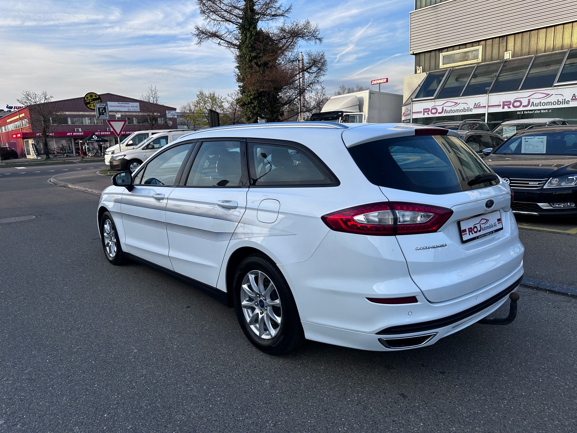 FORD Mondeo 2.0 TDCi Trend PowerShift-image-6