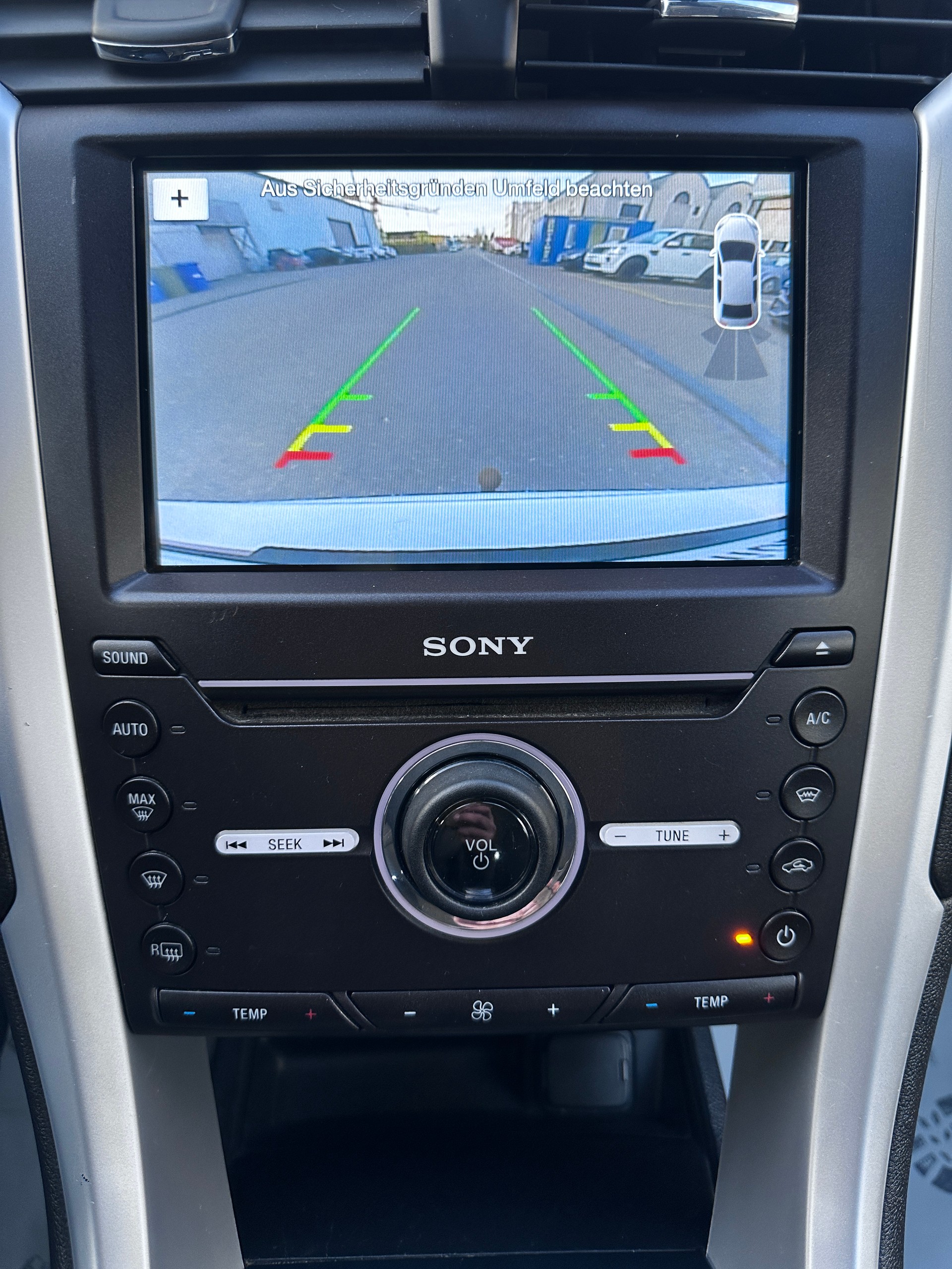 FORD Mondeo 2.0 TDCi Trend PowerShift-image-16