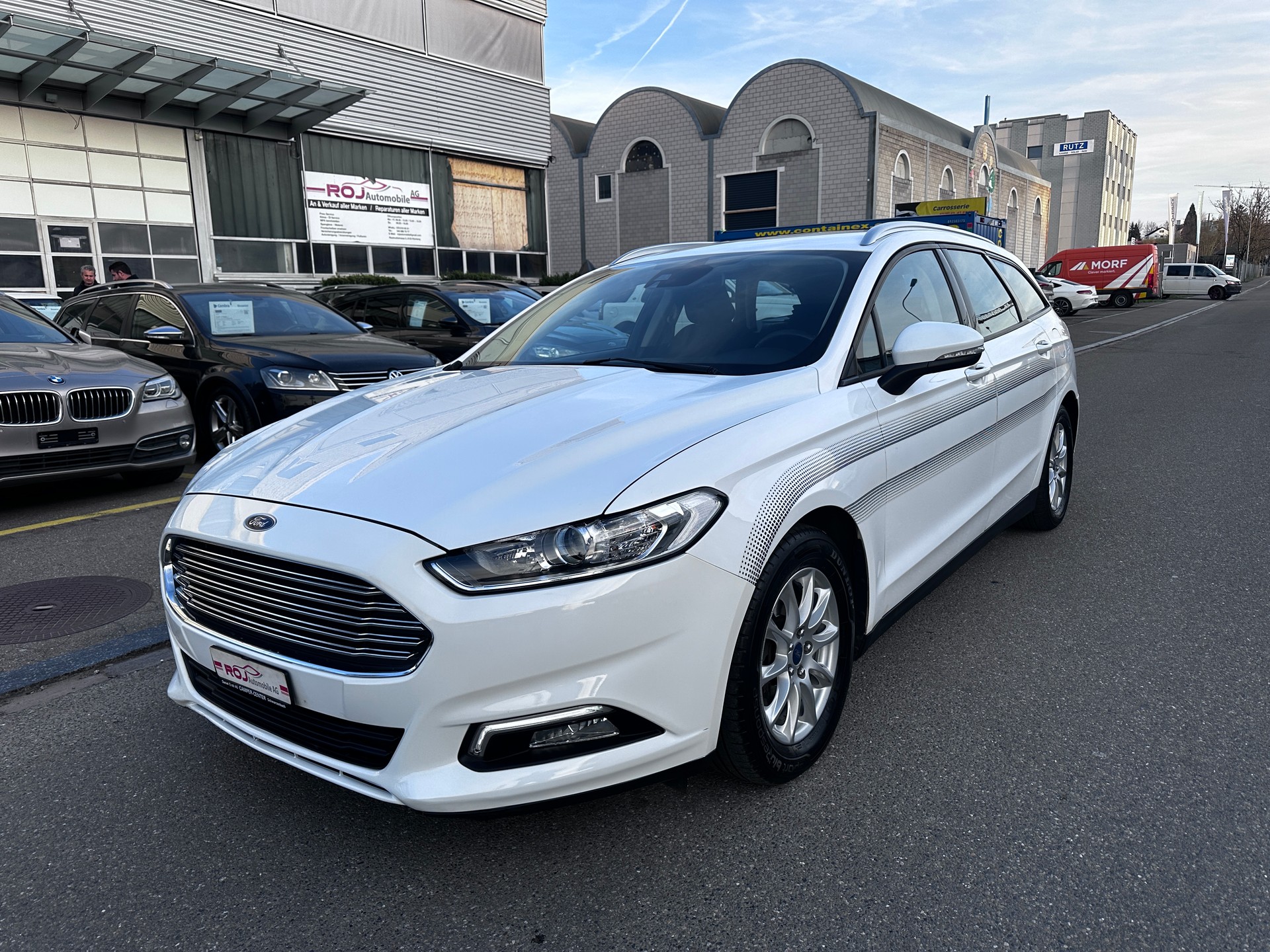 FORD Mondeo 2.0 TDCi Trend PowerShift-image-1
