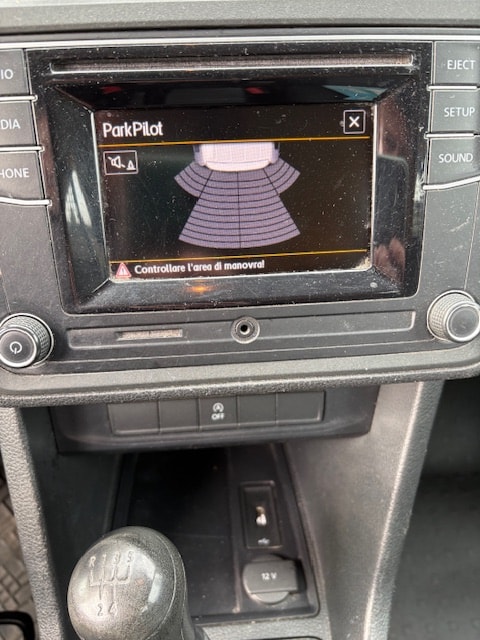 VW Caddy 1.0 TSI BlueMotion Technology-image-11
