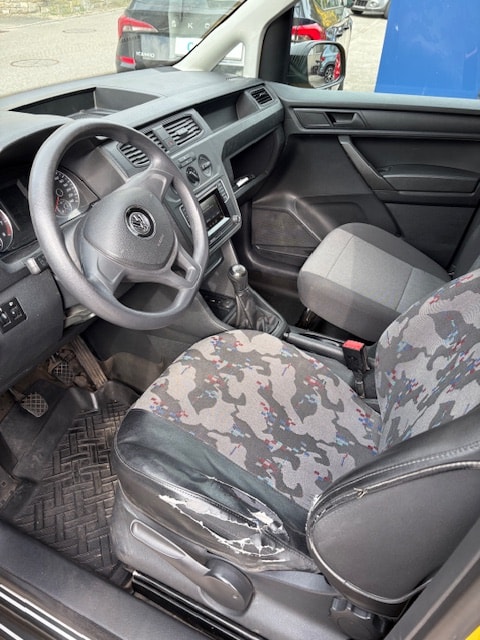 VW Caddy 1.0 TSI BlueMotion Technology-image-7