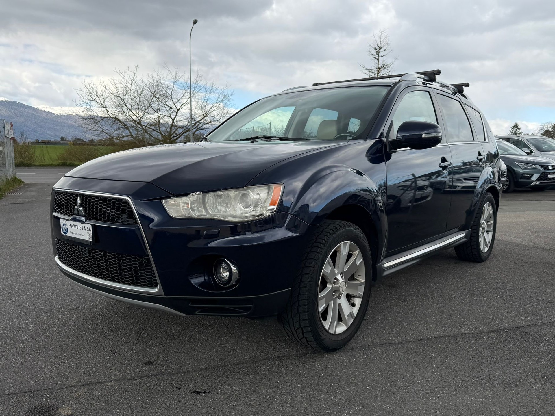 MITSUBISHI Outlander 2.2 DID Navigator 4WD TC-SST-image-1