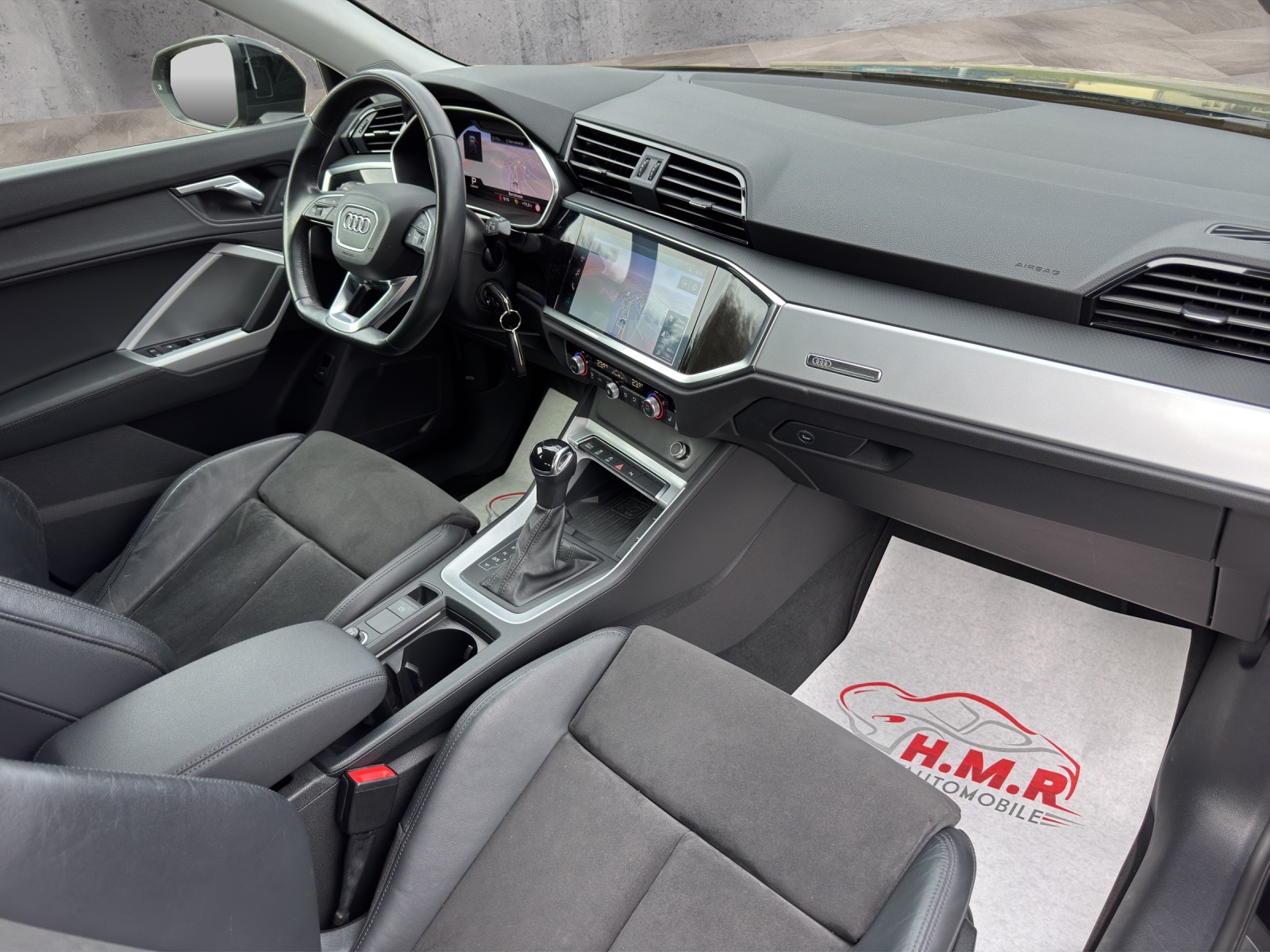 AUDI Q3 Sportback 35 TFSI Attraction S-tronic-image-10