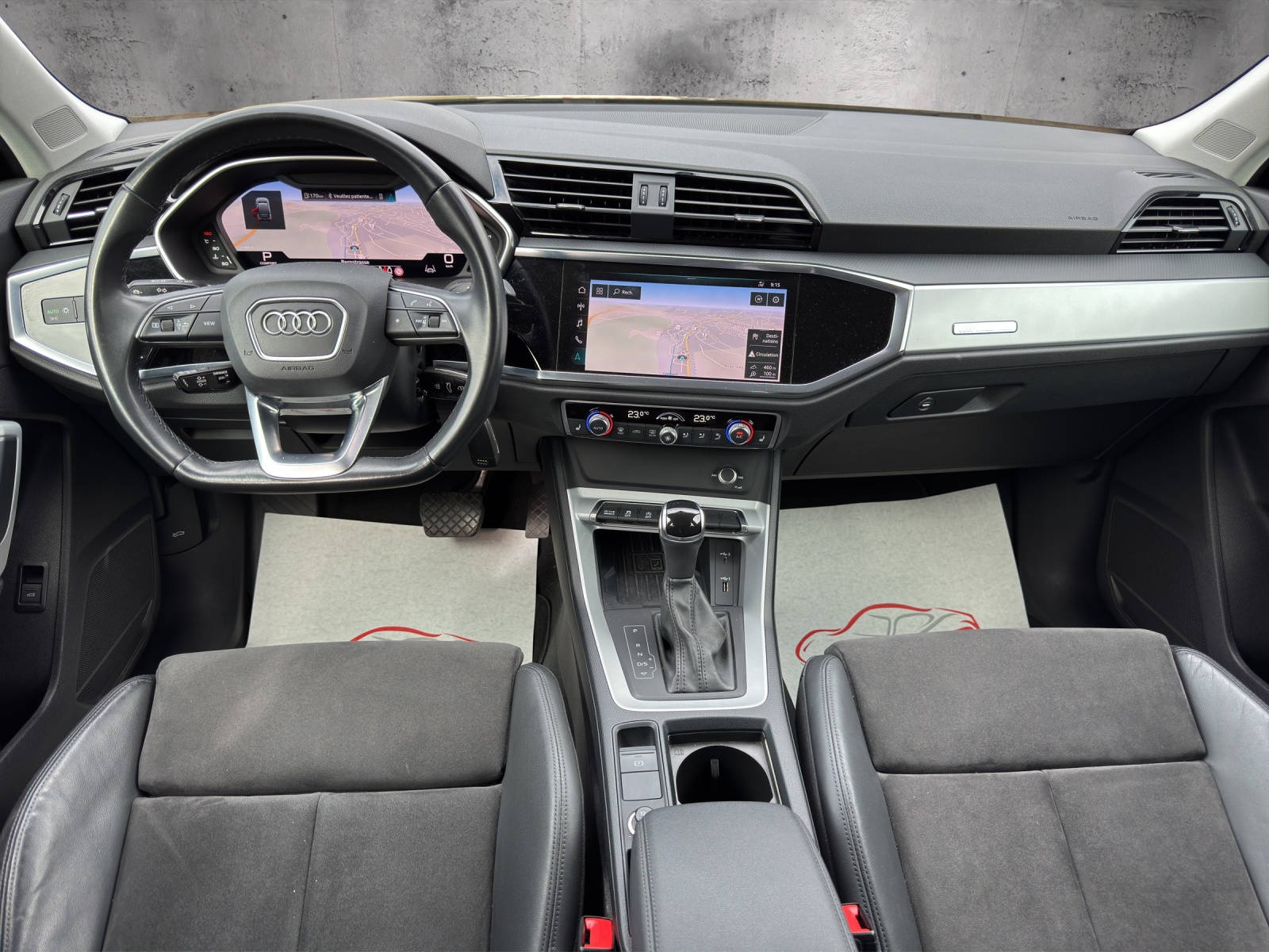 AUDI Q3 Sportback 35 TFSI Attraction S-tronic-image-9