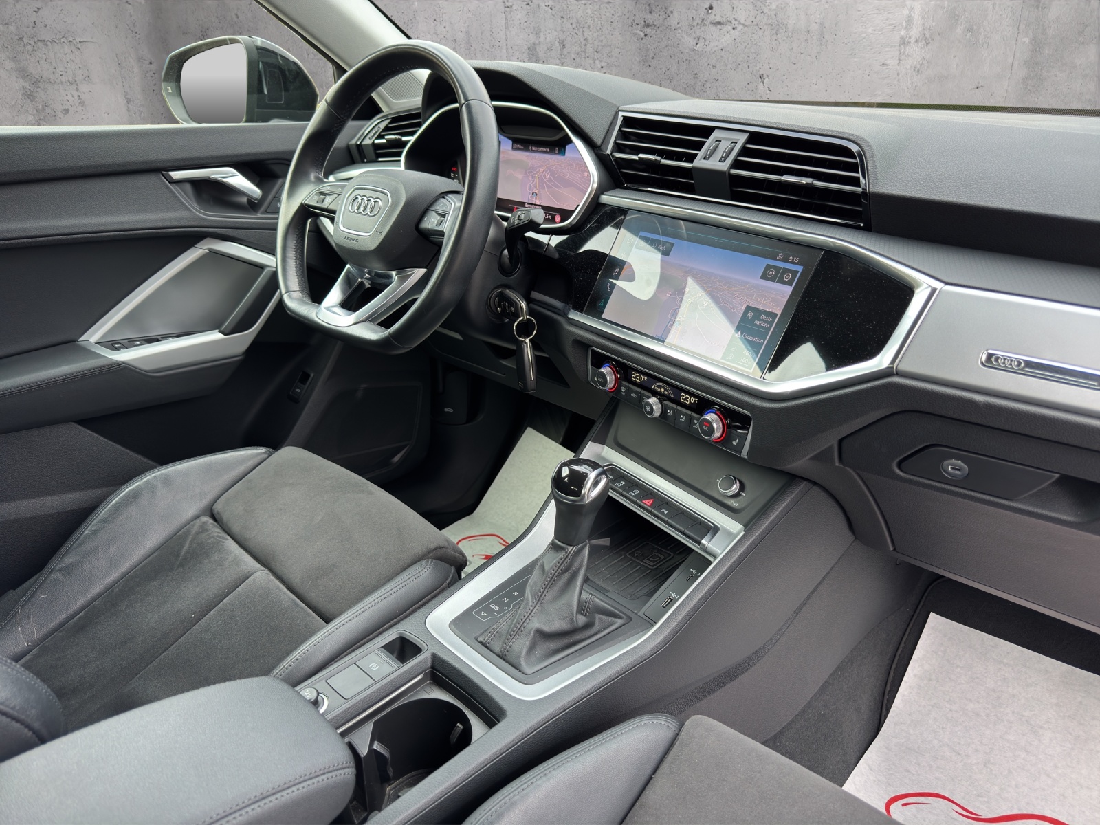 AUDI Q3 Sportback 35 TFSI Attraction S-tronic-image-12