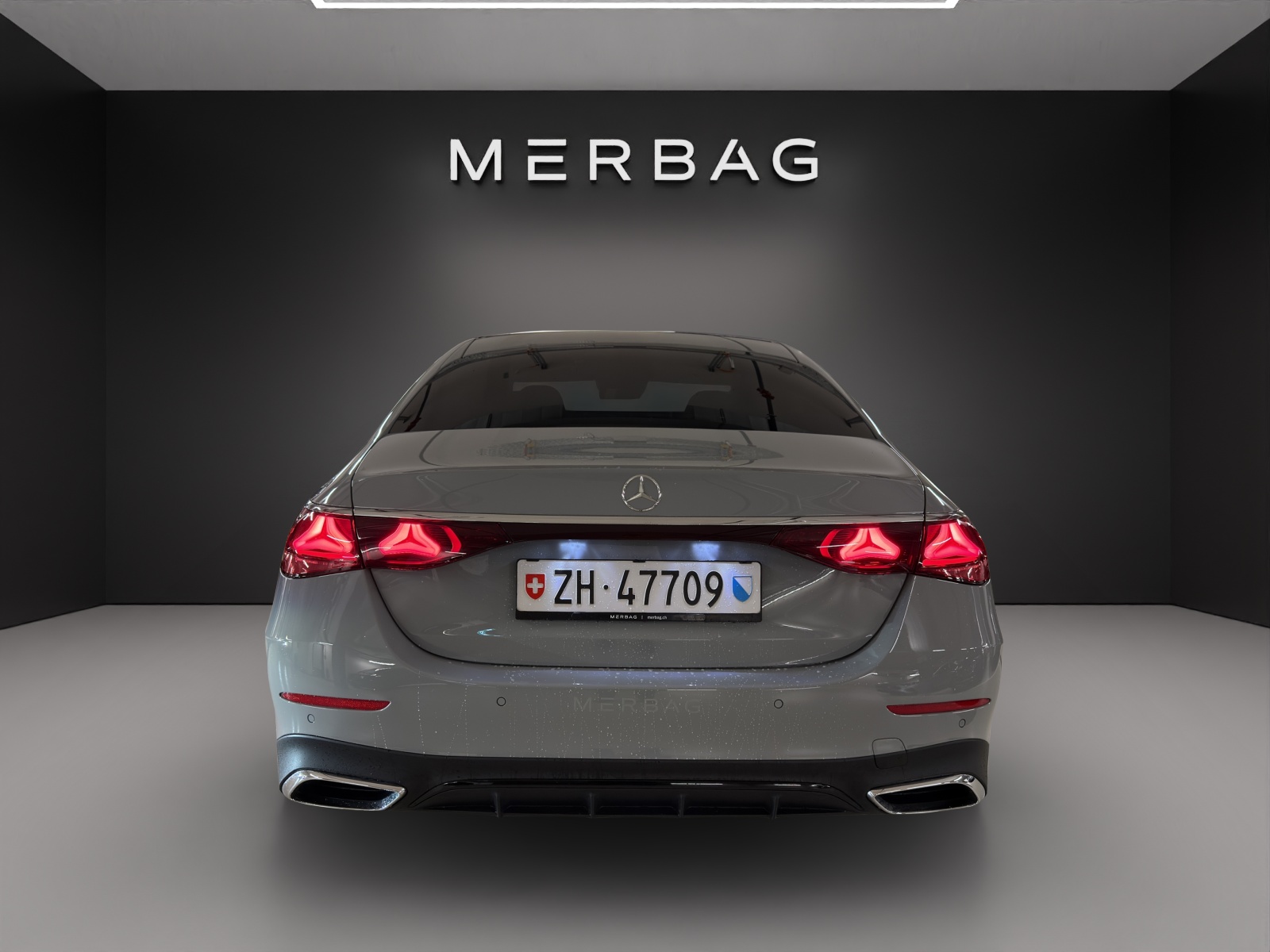 MERCEDES-BENZ E 450 d 4Matic AMG-Line 9G-Tronic-image-6