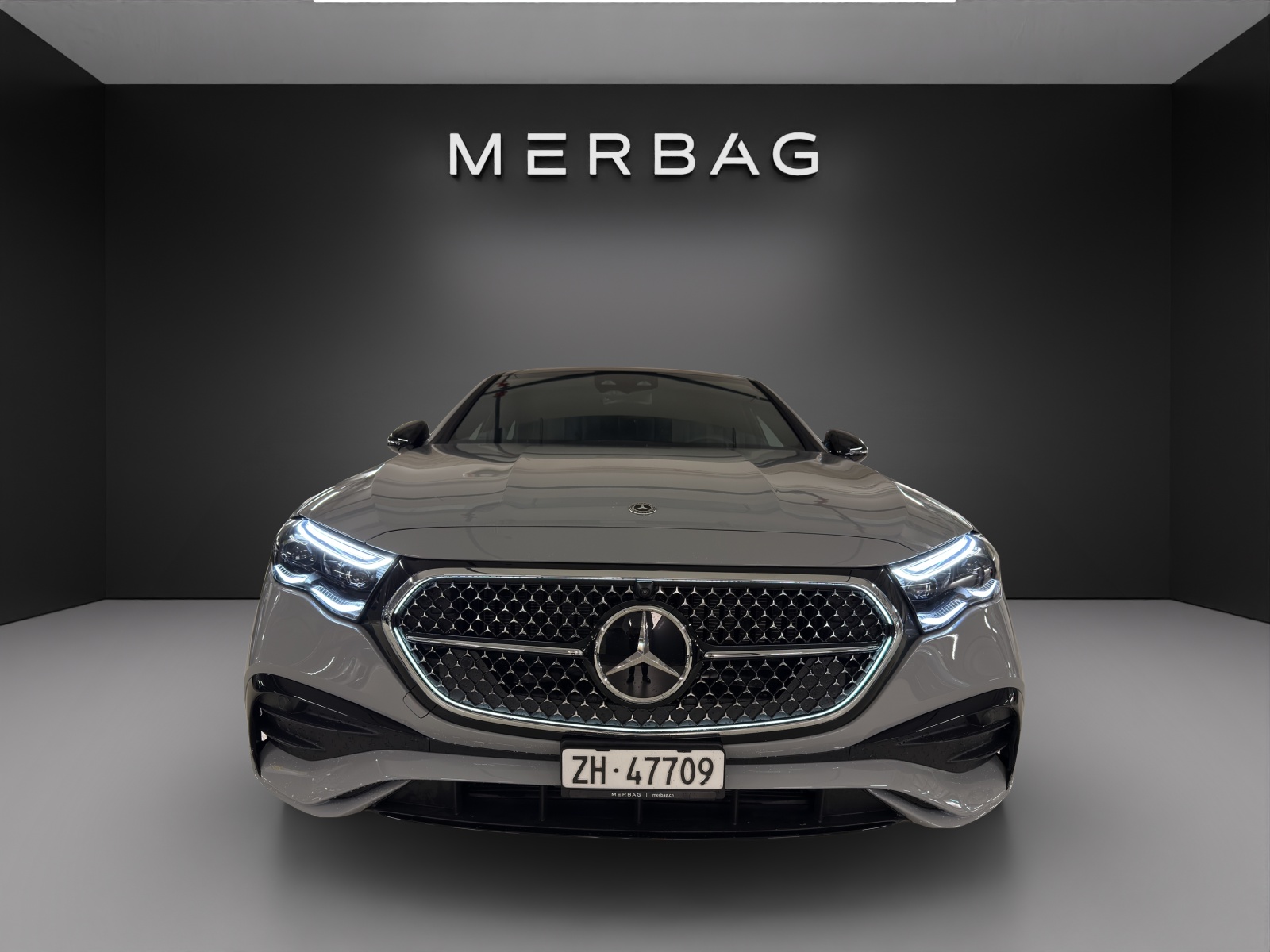 MERCEDES-BENZ E 450 d 4Matic AMG-Line 9G-Tronic-image-1