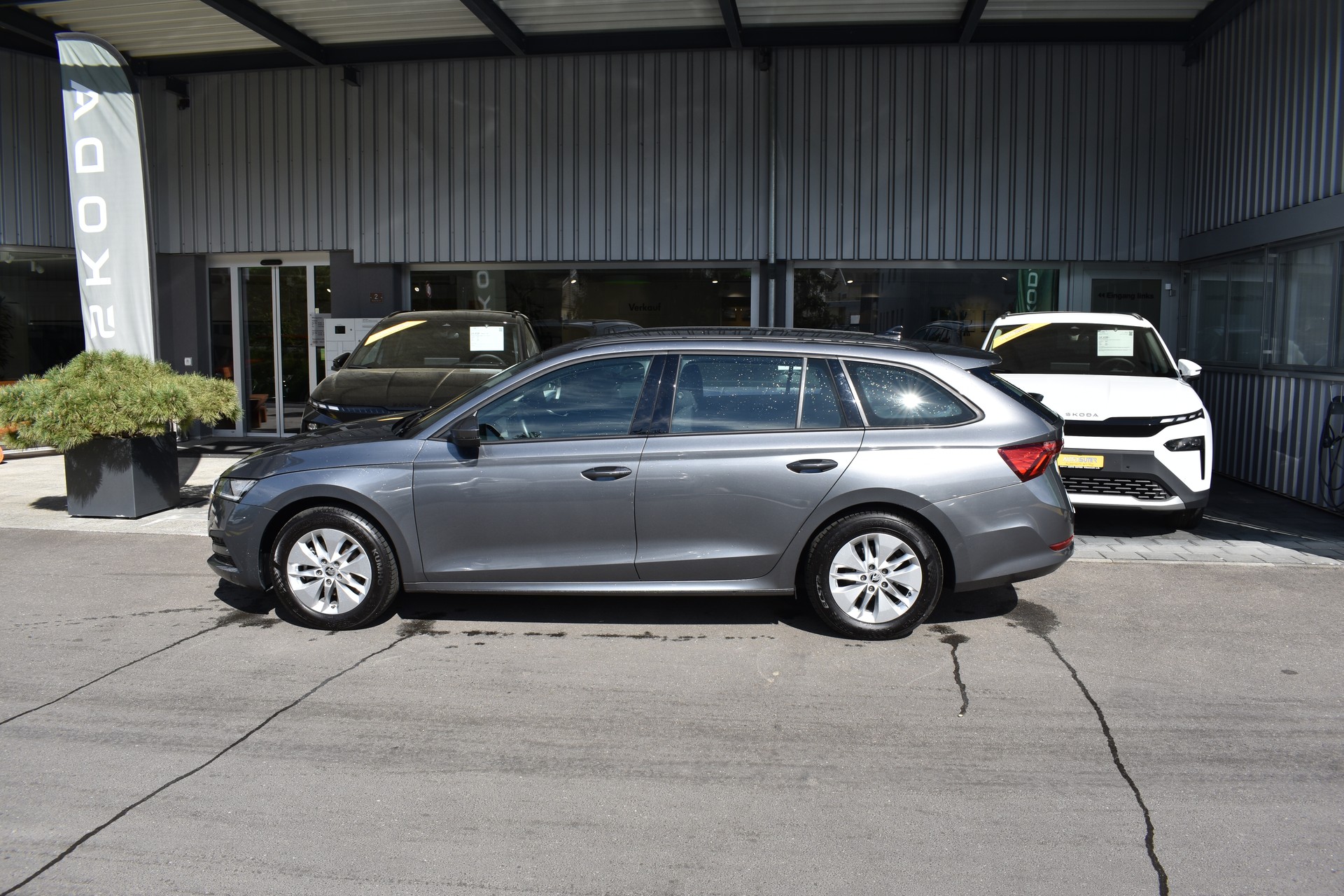 SKODA Octavia Combi 1.5 TSI G-Tec DSG Ambition-showroom-element-3