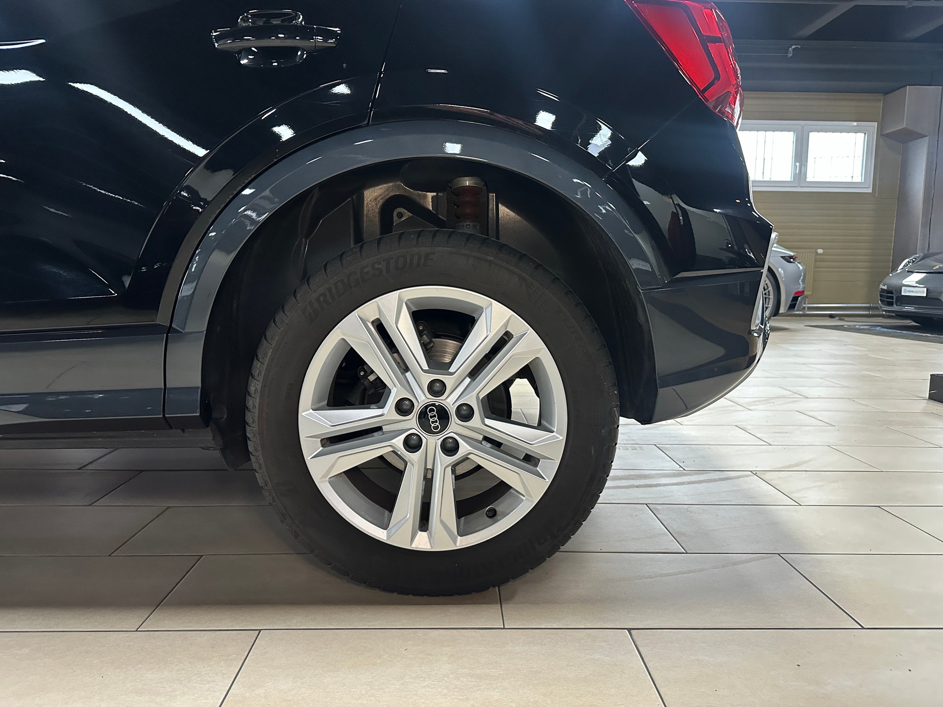 AUDI Q2 35 TFSI S-tronic-image-12