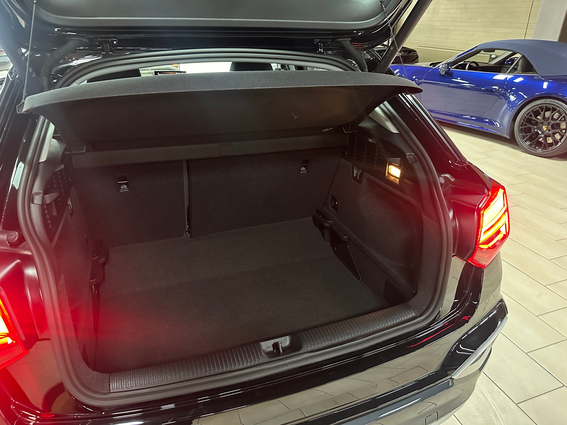 AUDI Q2 35 TFSI S-tronic-image-19