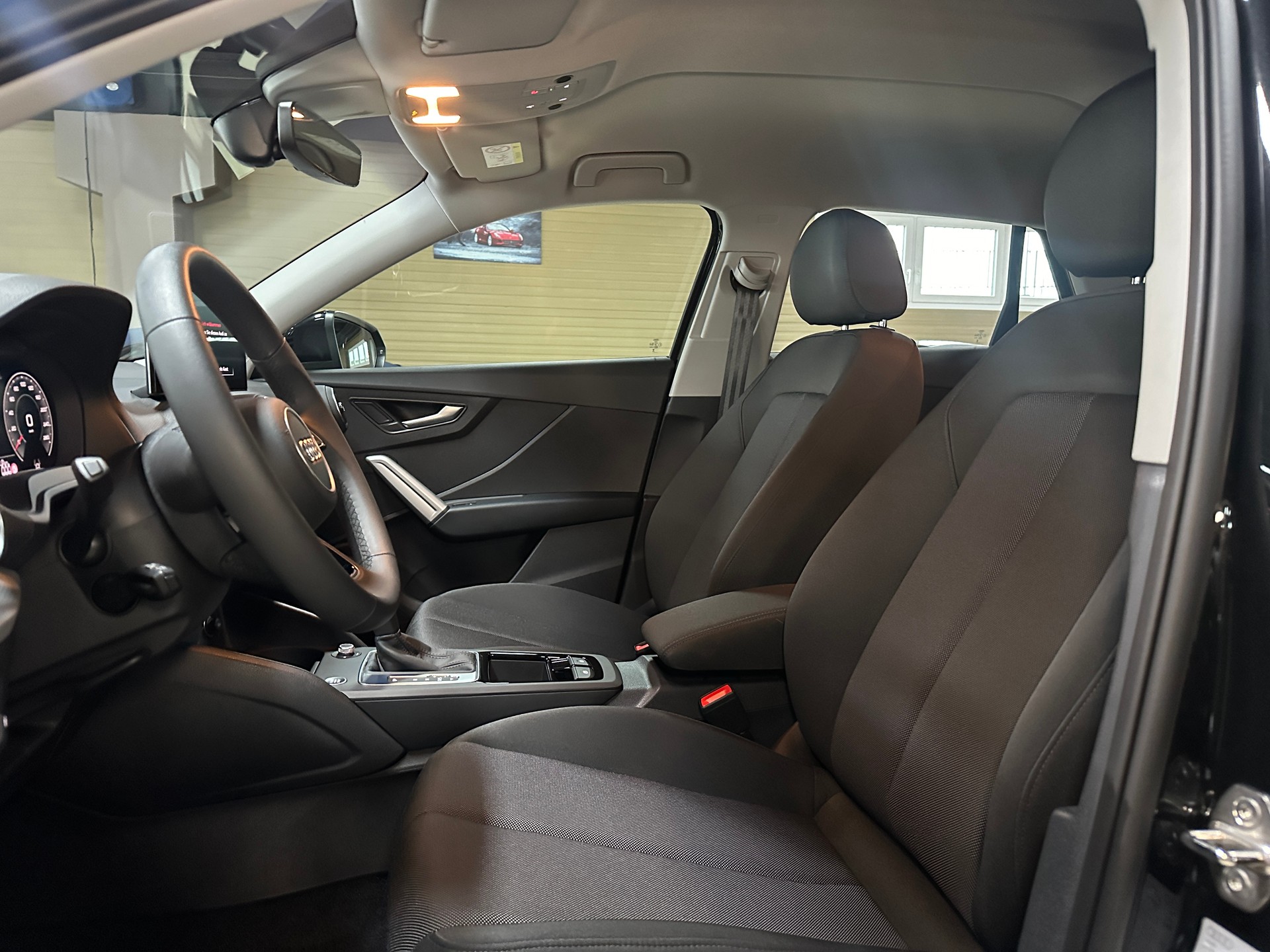 AUDI Q2 35 TFSI S-tronic-image-14