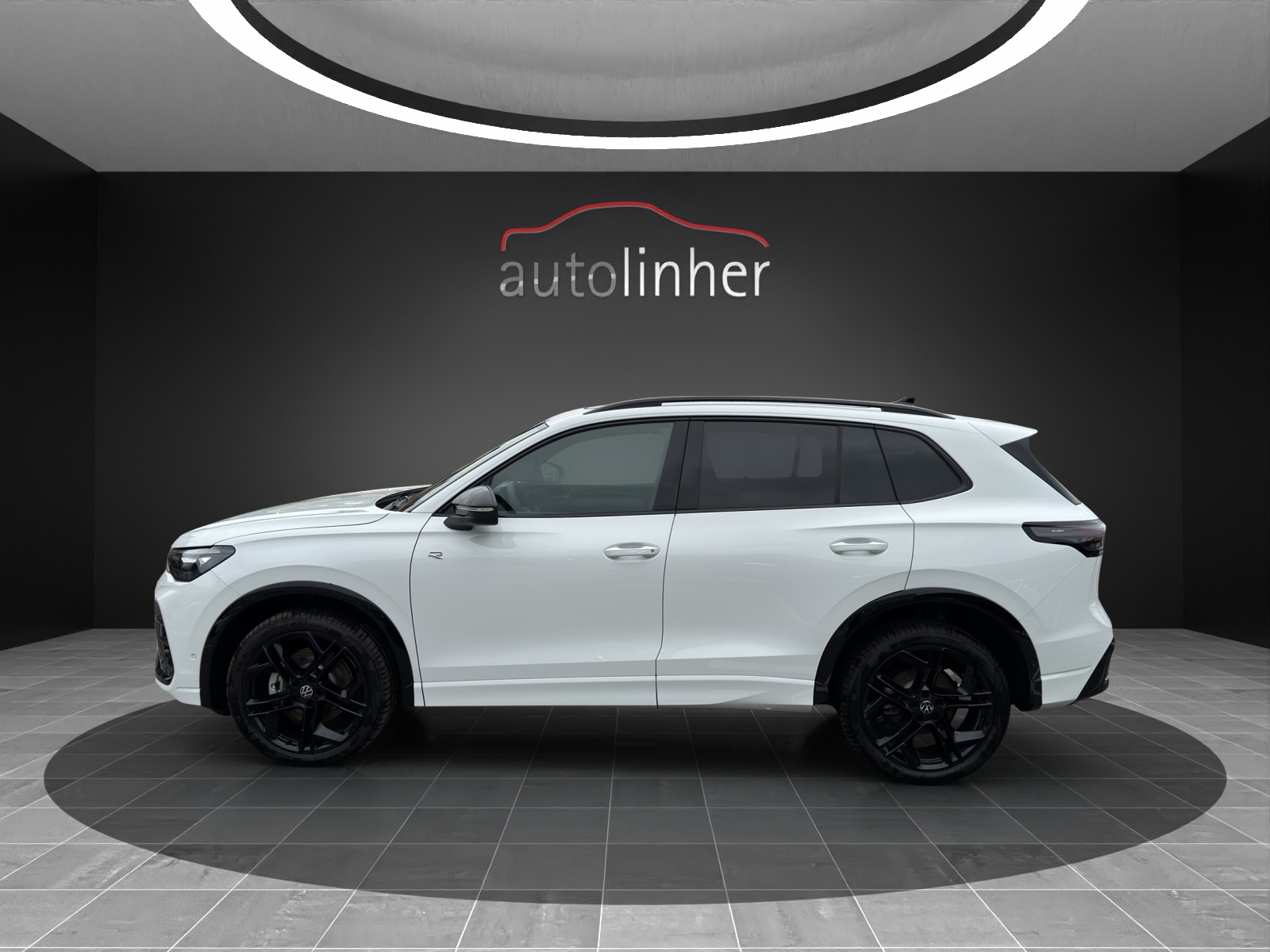 VW Tiguan 2.0 TDI SCR R-Line 4Motion DSG-image-1
