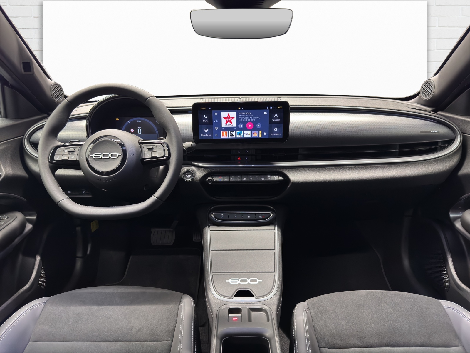 FIAT 600 1.2 Hybrid 145 Sport-image-7