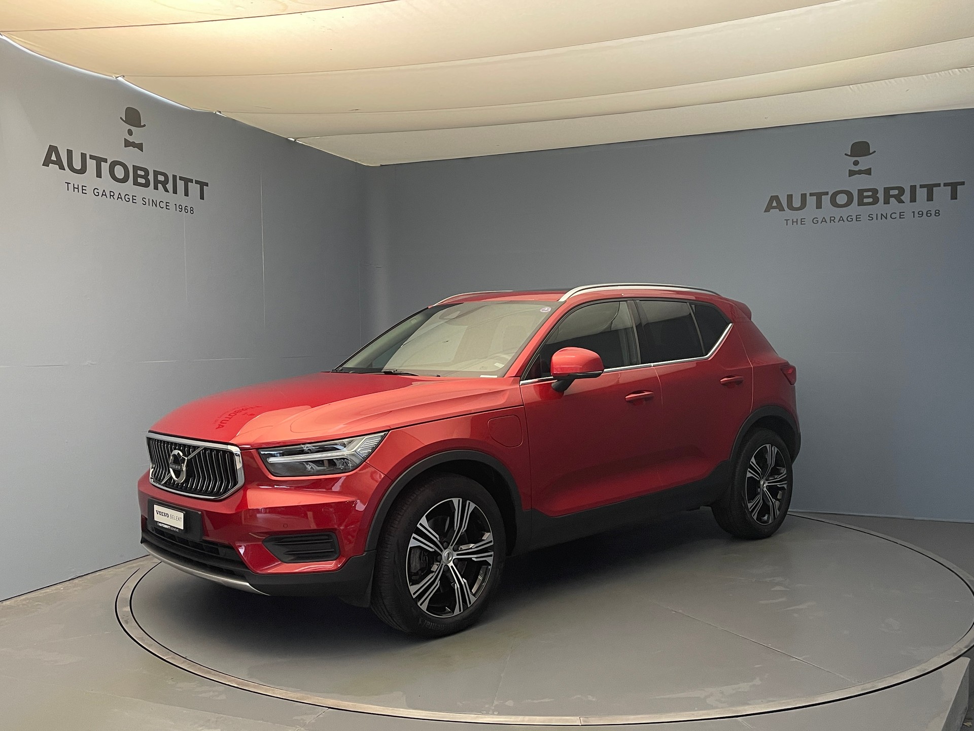 VOLVO XC40 1.5 T4 PiH Inscription Expression-image-0