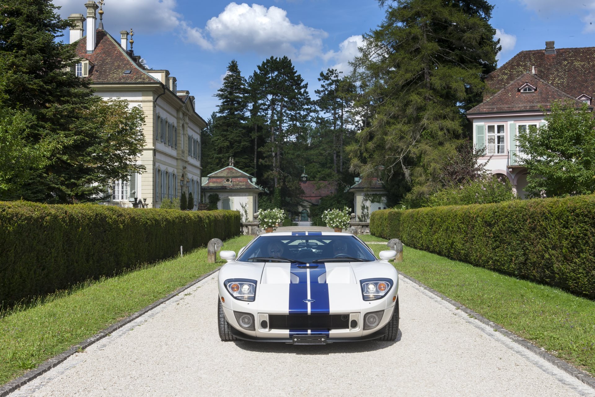 FORD GT-image-24