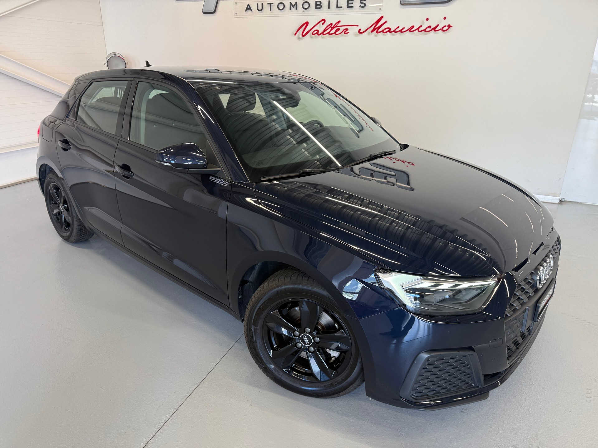 AUDI A1 Sportback 30 TFSI Attraction S-tronic-image-1