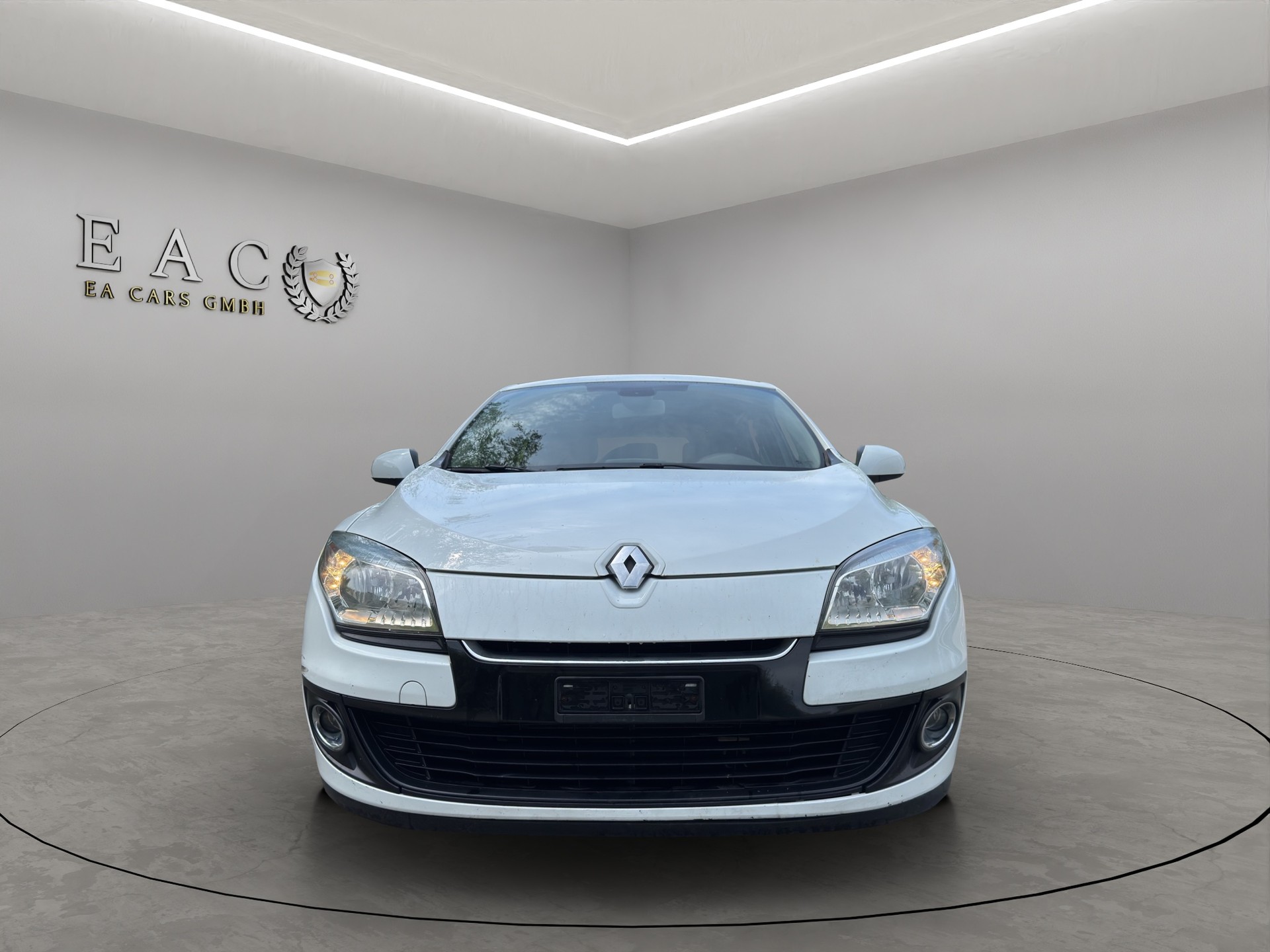 RENAULT Mégane Grandtour 2.0 16V Dynamique CVT-image-7