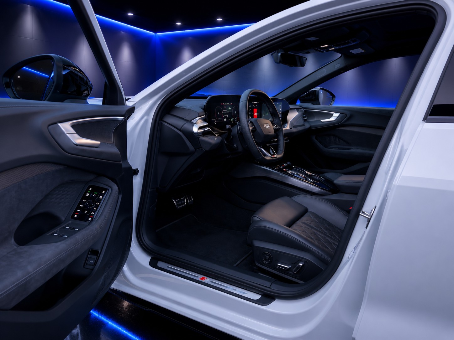AUDI S5 Limousine TFSI quattro S tronic-image-8