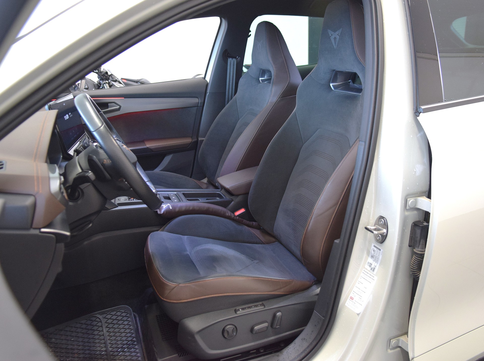 CUPRA Formentor 2.5TSI VZ5 Taiga Grey 4Drive DSG-image-9