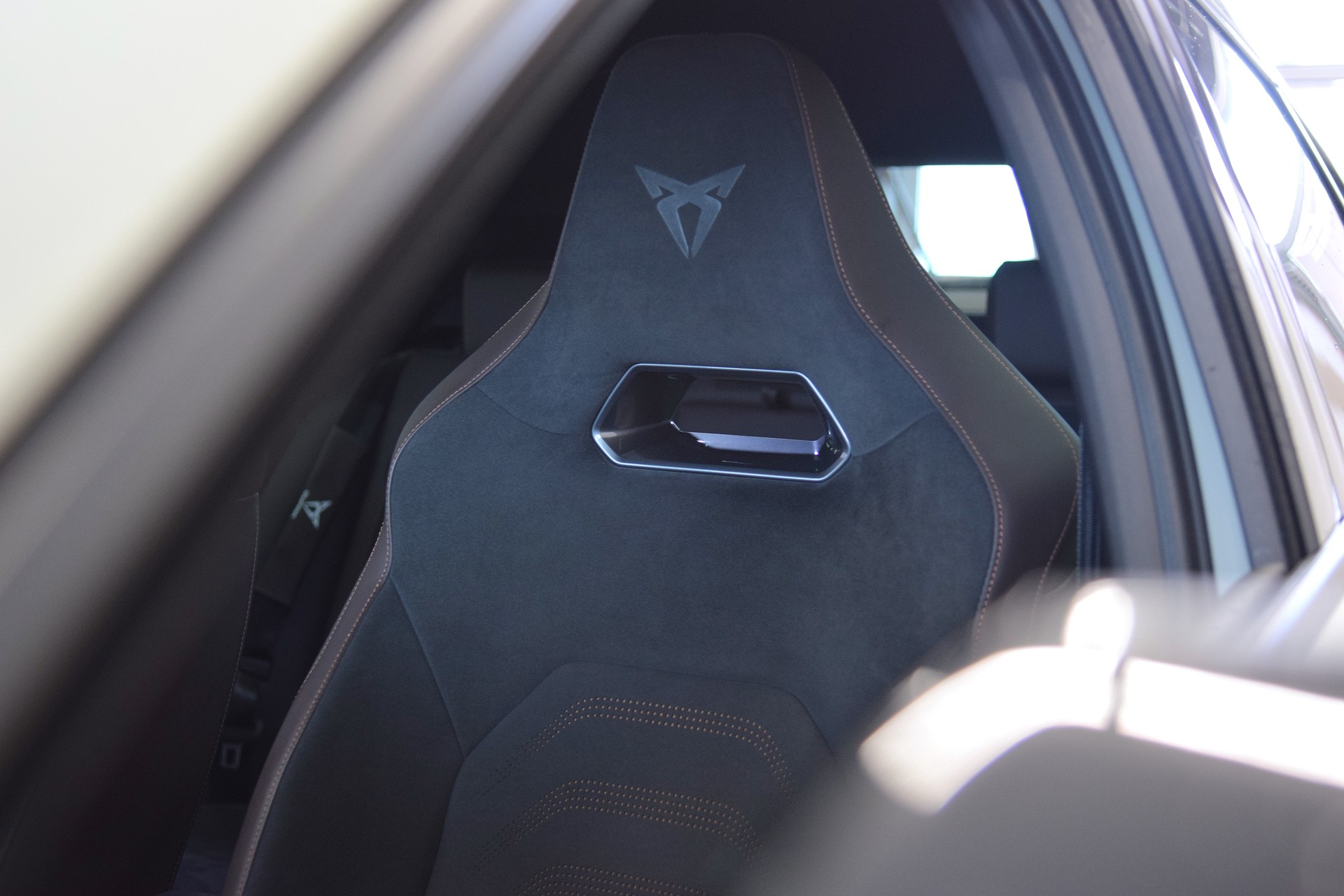 CUPRA Formentor 2.5TSI VZ5 Taiga Grey 4Drive DSG-image-7