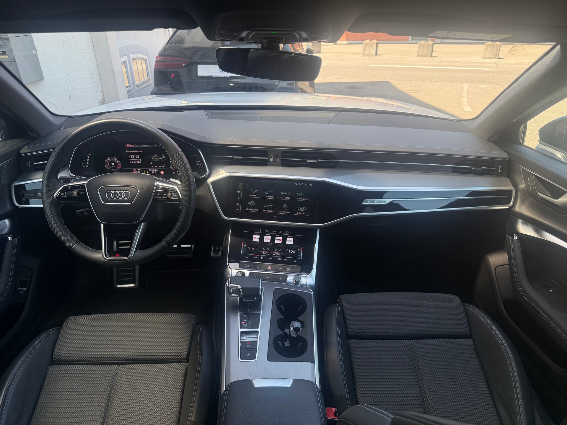 AUDI A6 Avant 2.0 45 TFSI Sport quattro S-Tronic-image-15