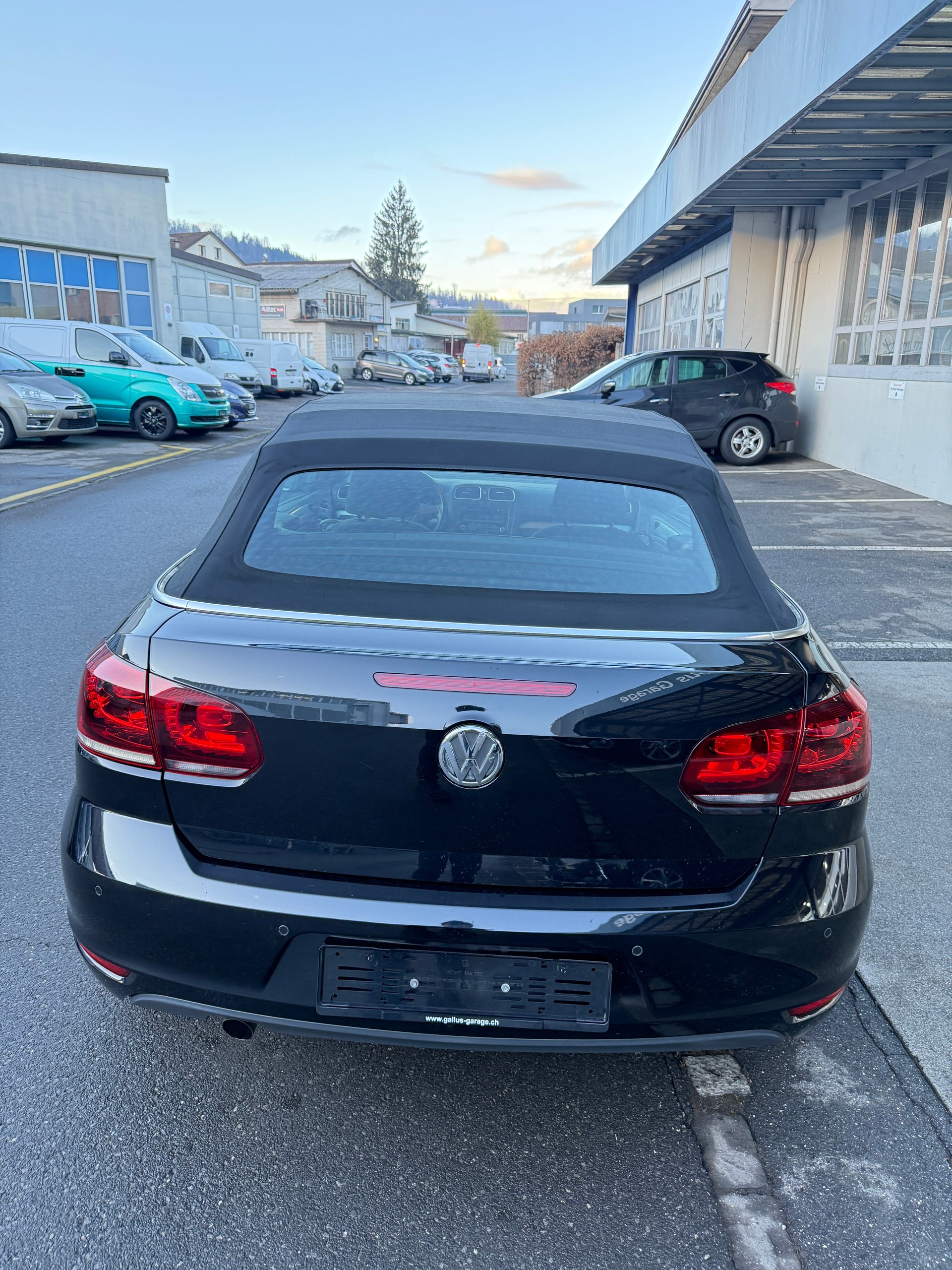 VW Golf Cabrio 1.2 TSI BlueMotion Technology-image-2