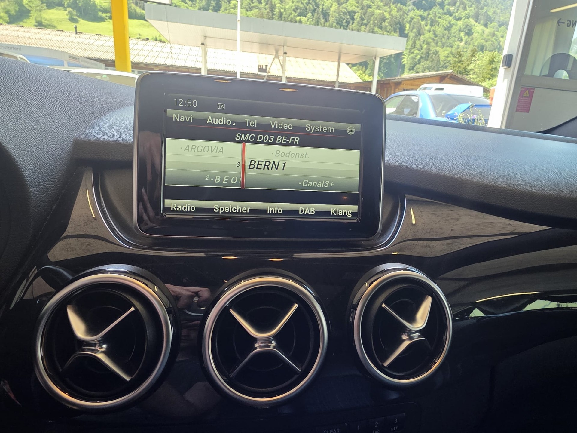 MERCEDES-BENZ B 220 4Matic 7G-DCT-image-6