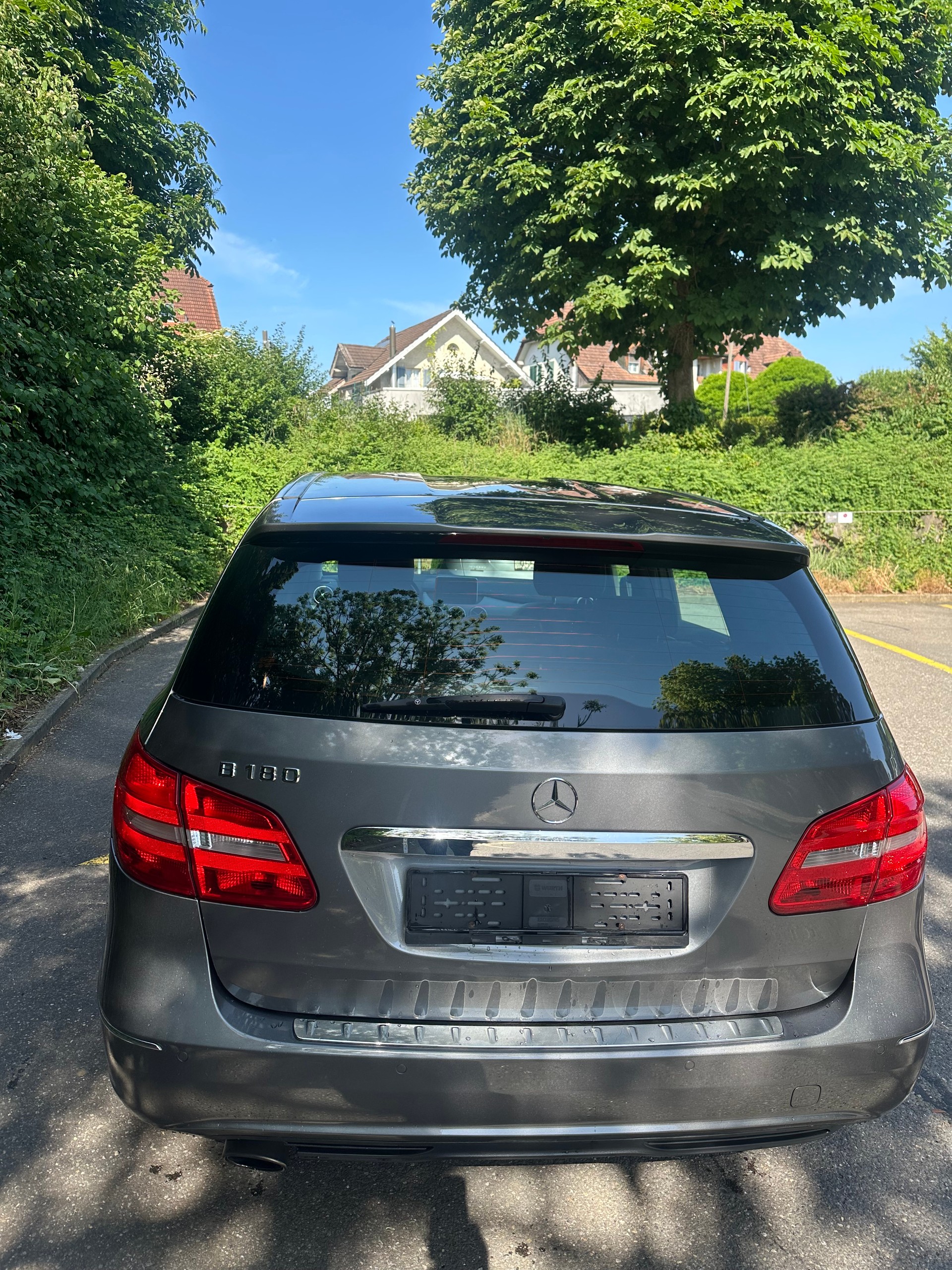MERCEDES-BENZ B 180-image-4
