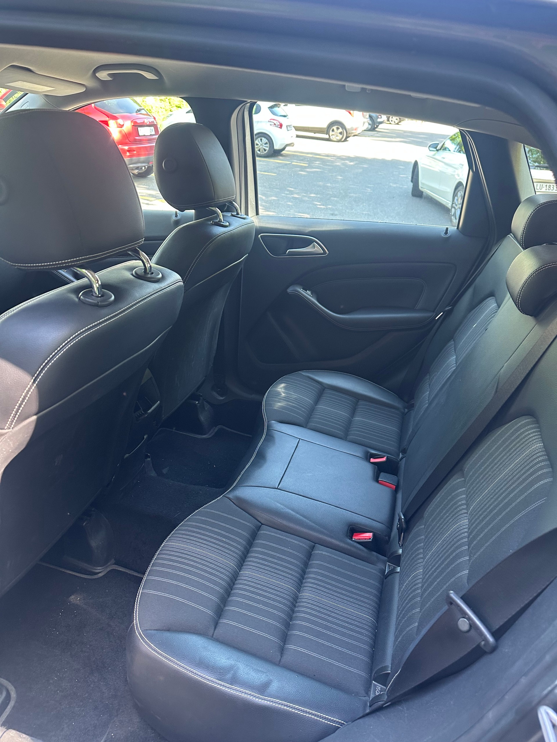 MERCEDES-BENZ B 180-image-5