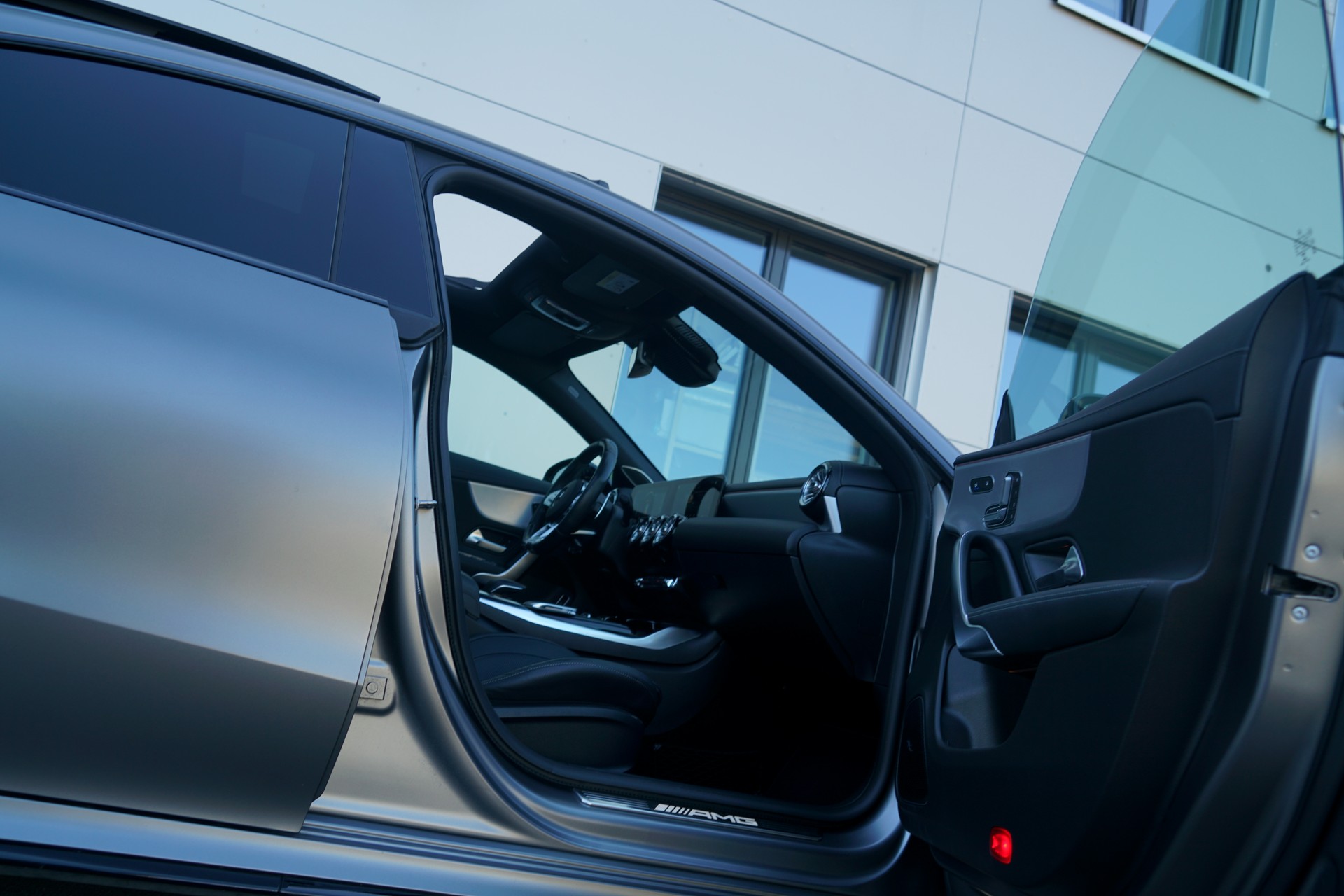 MERCEDES-BENZ CLA 35 AMG 4Matic 7G-DCT (CH)-image-13