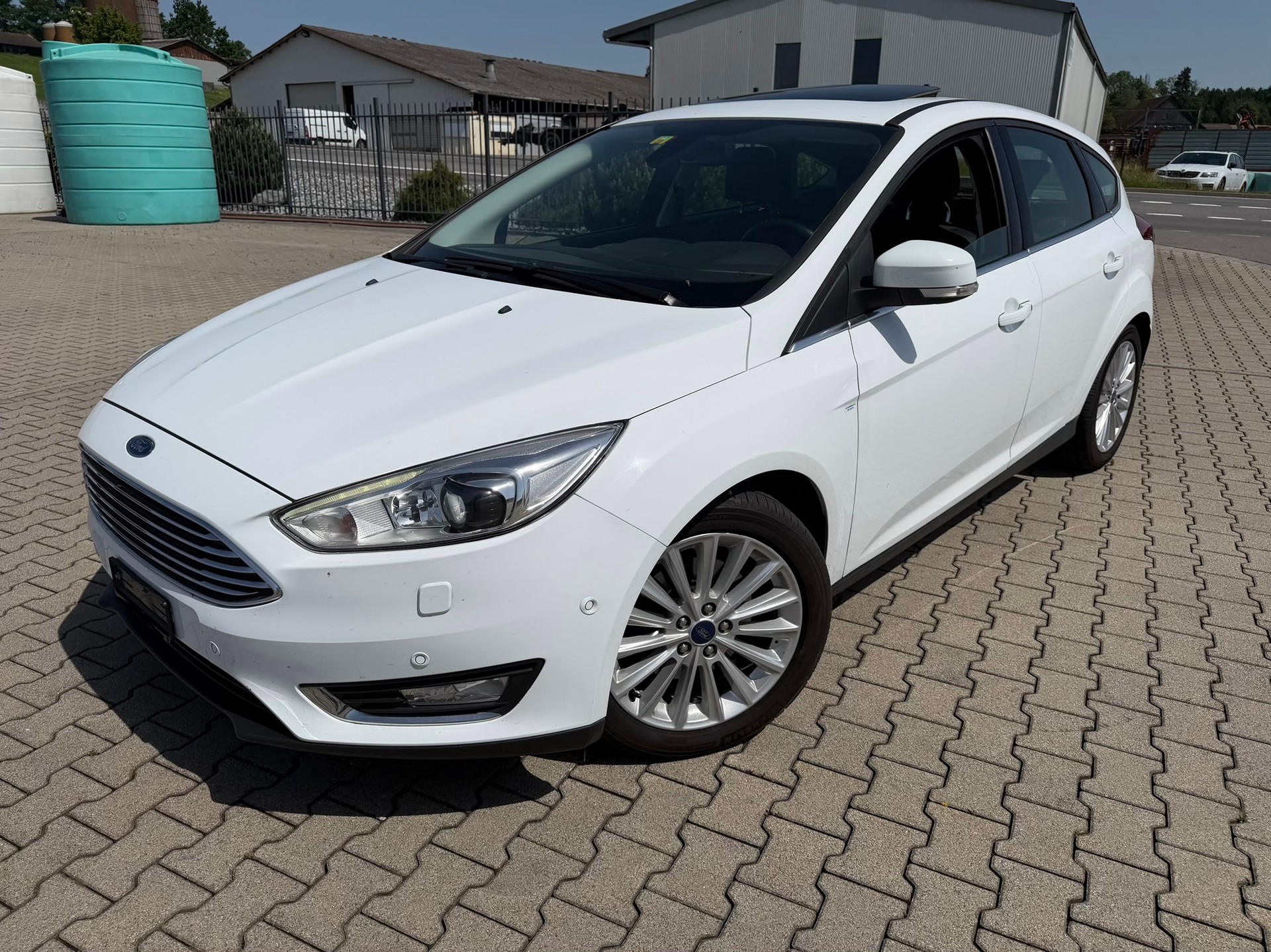 FORD Focus 1.5 SCTi Carving-image-0