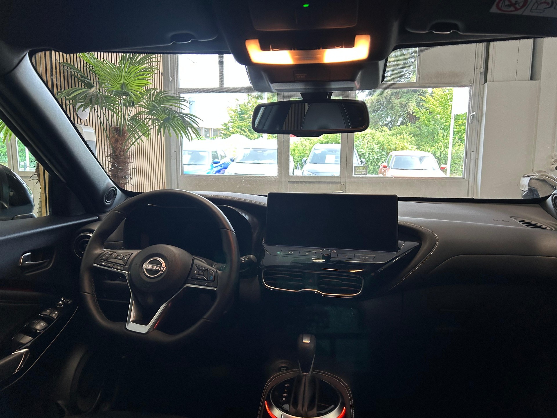 NISSAN Juke 1.0 DIG-T Tekna-image-7