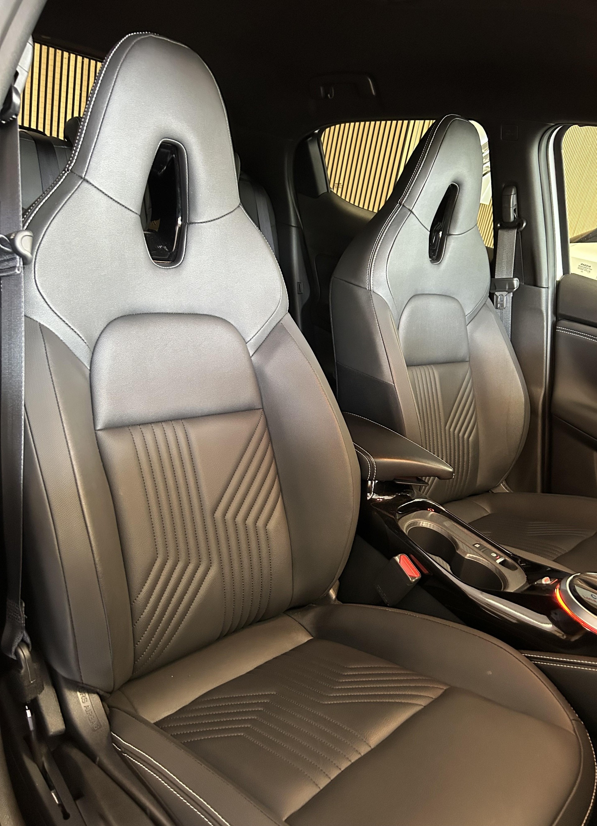 NISSAN Juke 1.0 DIG-T Tekna-image-17