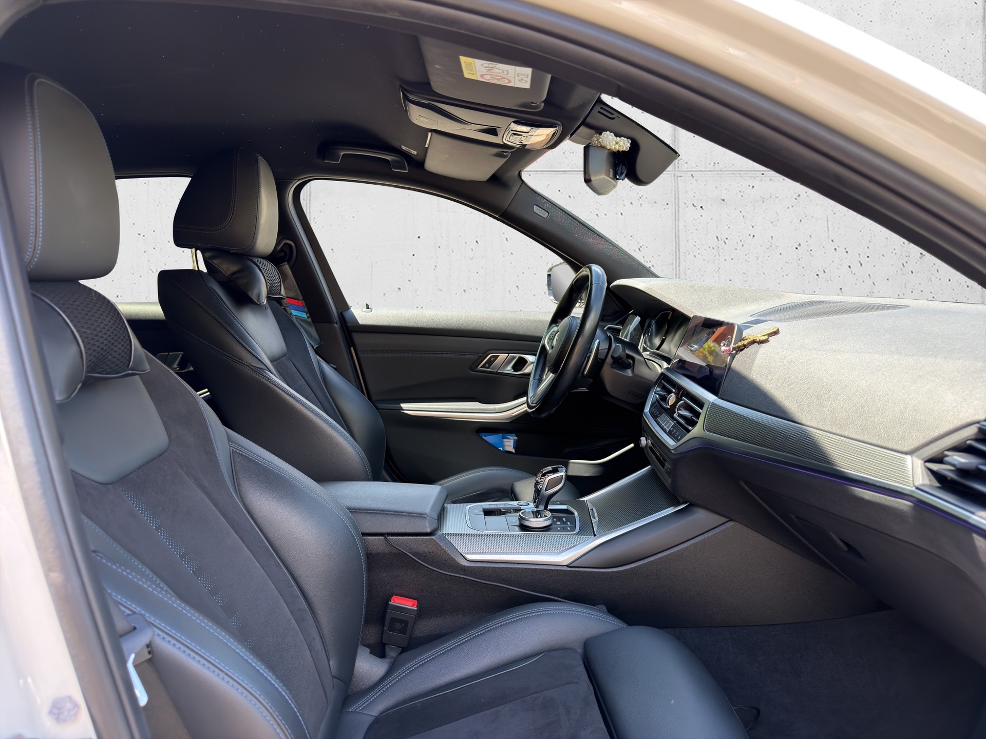 BMW 320i xDrive Steptronic M Sport-image-21