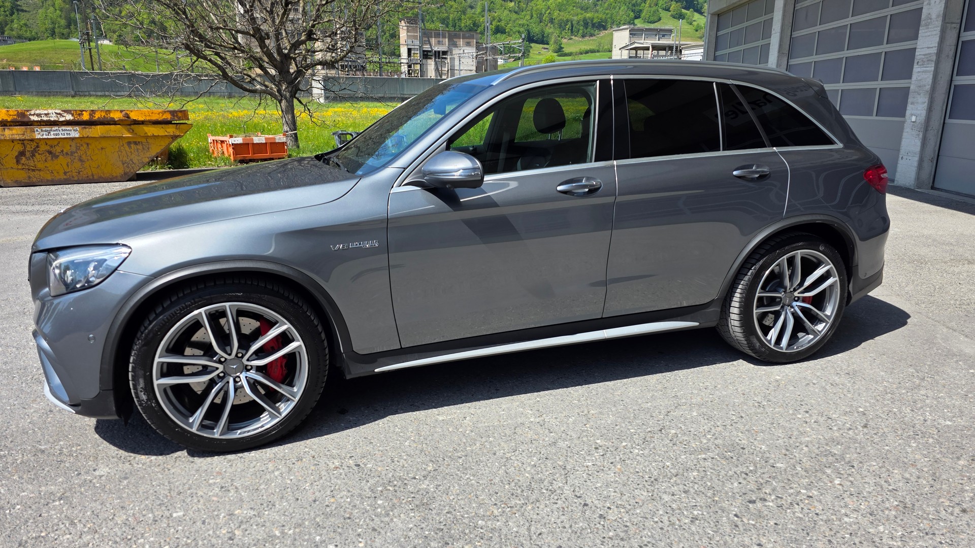 MERCEDES-BENZ GLC 63 S AMG 4Matic+ 9G-Tronic-image-2