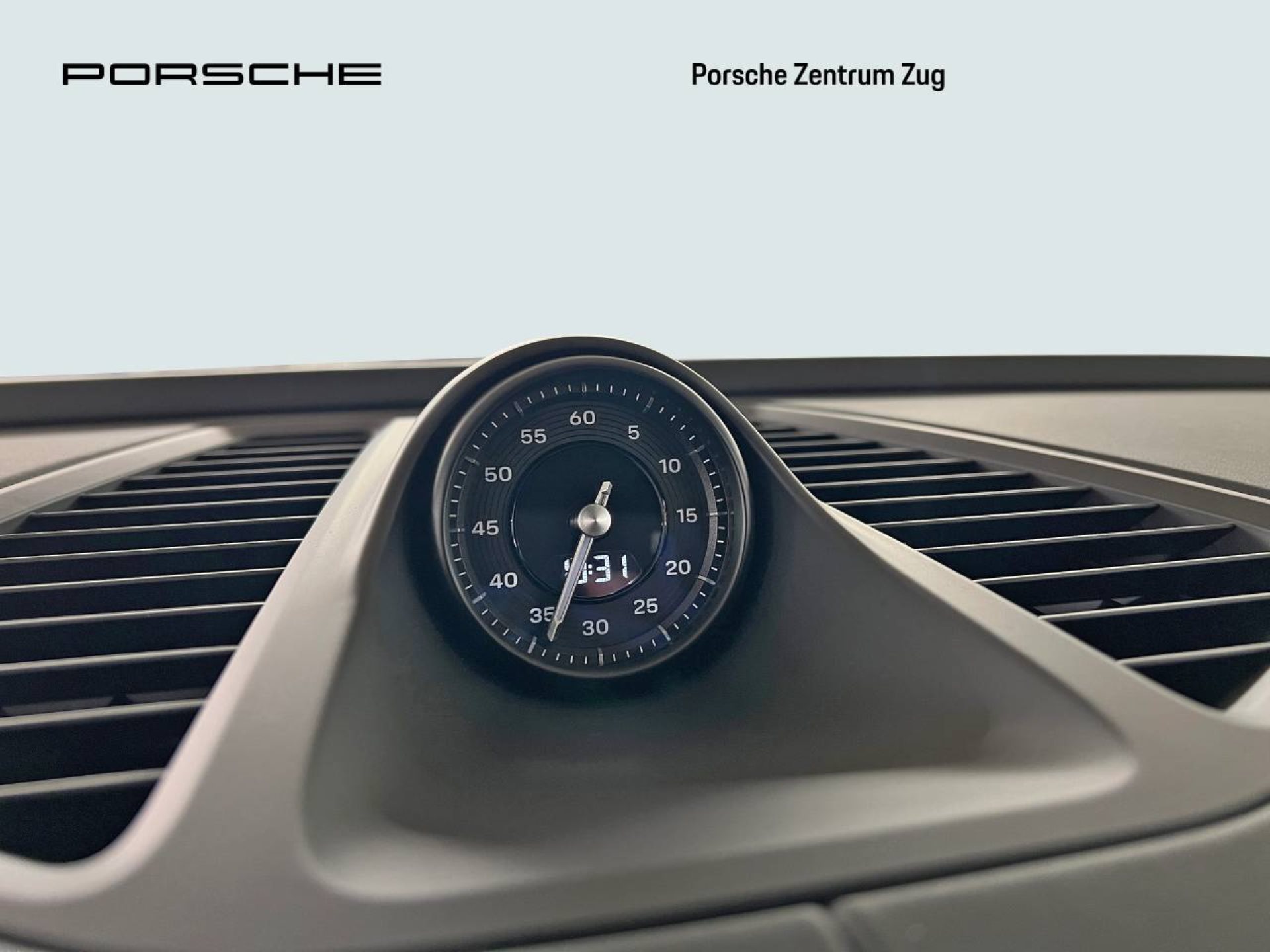 PORSCHE Macan 4S-image-29