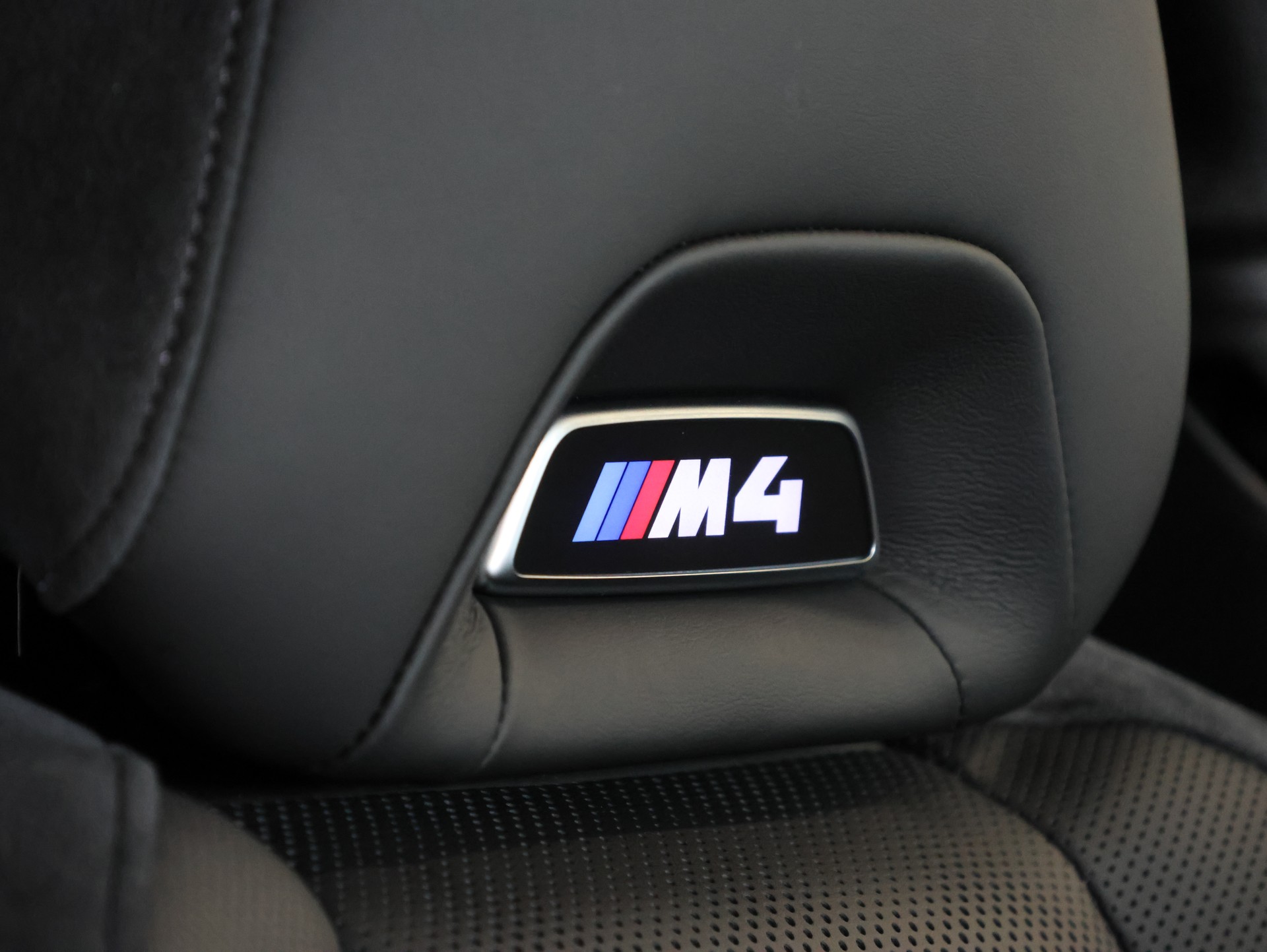 BMW M4 Coupé Competition M xDrive *Widescreen* *360 Kamera* *Carbon Packet*-image-22