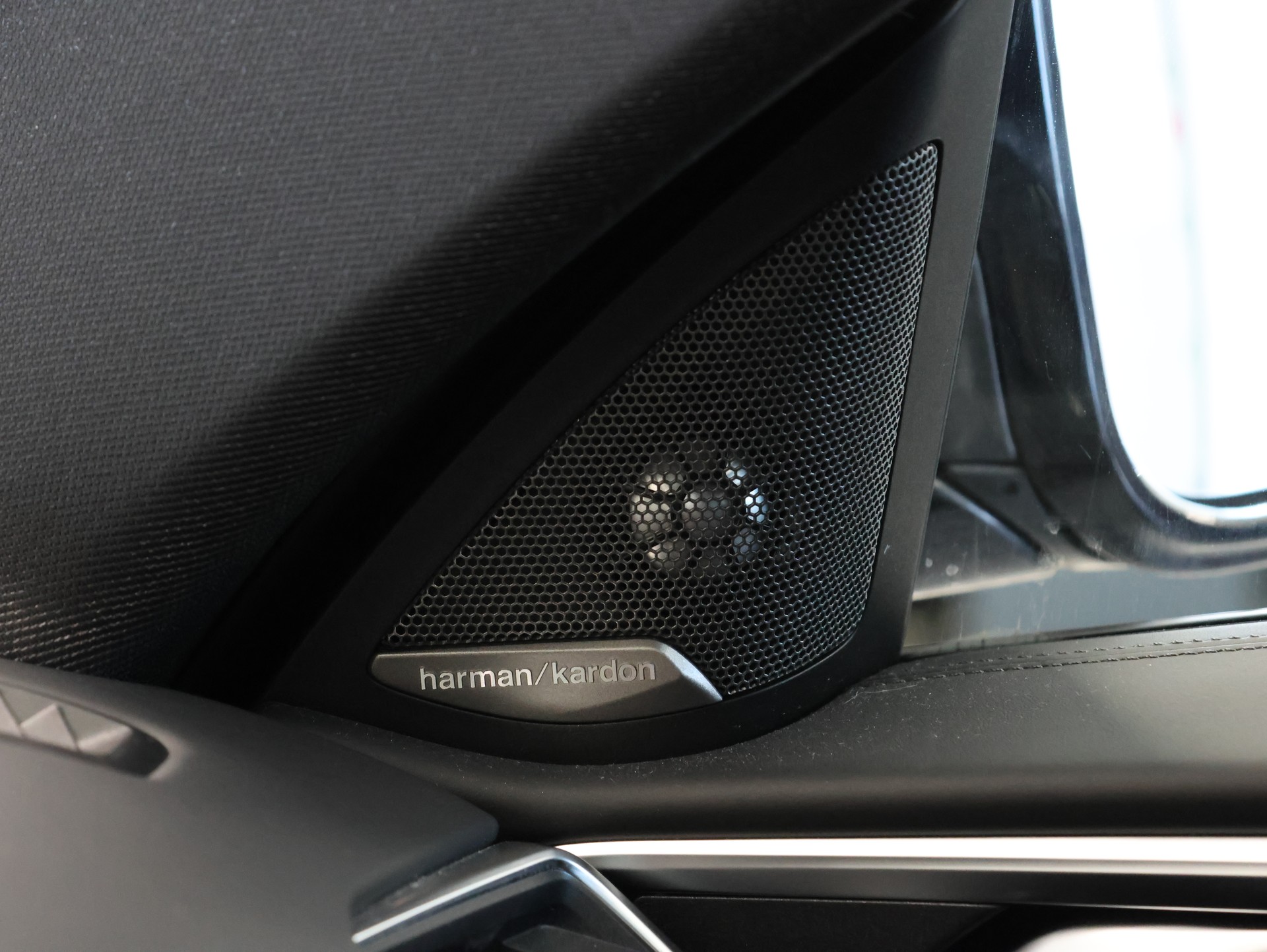 BMW M4 Coupé Competition M xDrive *Widescreen* *360 Kamera* *Carbon Packet*-image-39
