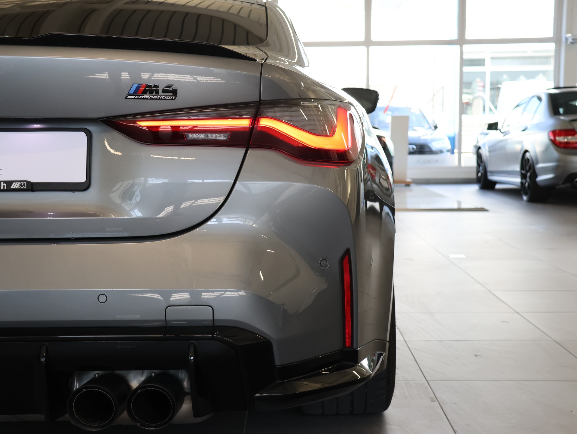 BMW M4 Coupé Competition M xDrive *Widescreen* *360 Kamera* *Carbon Packet*-image-11
