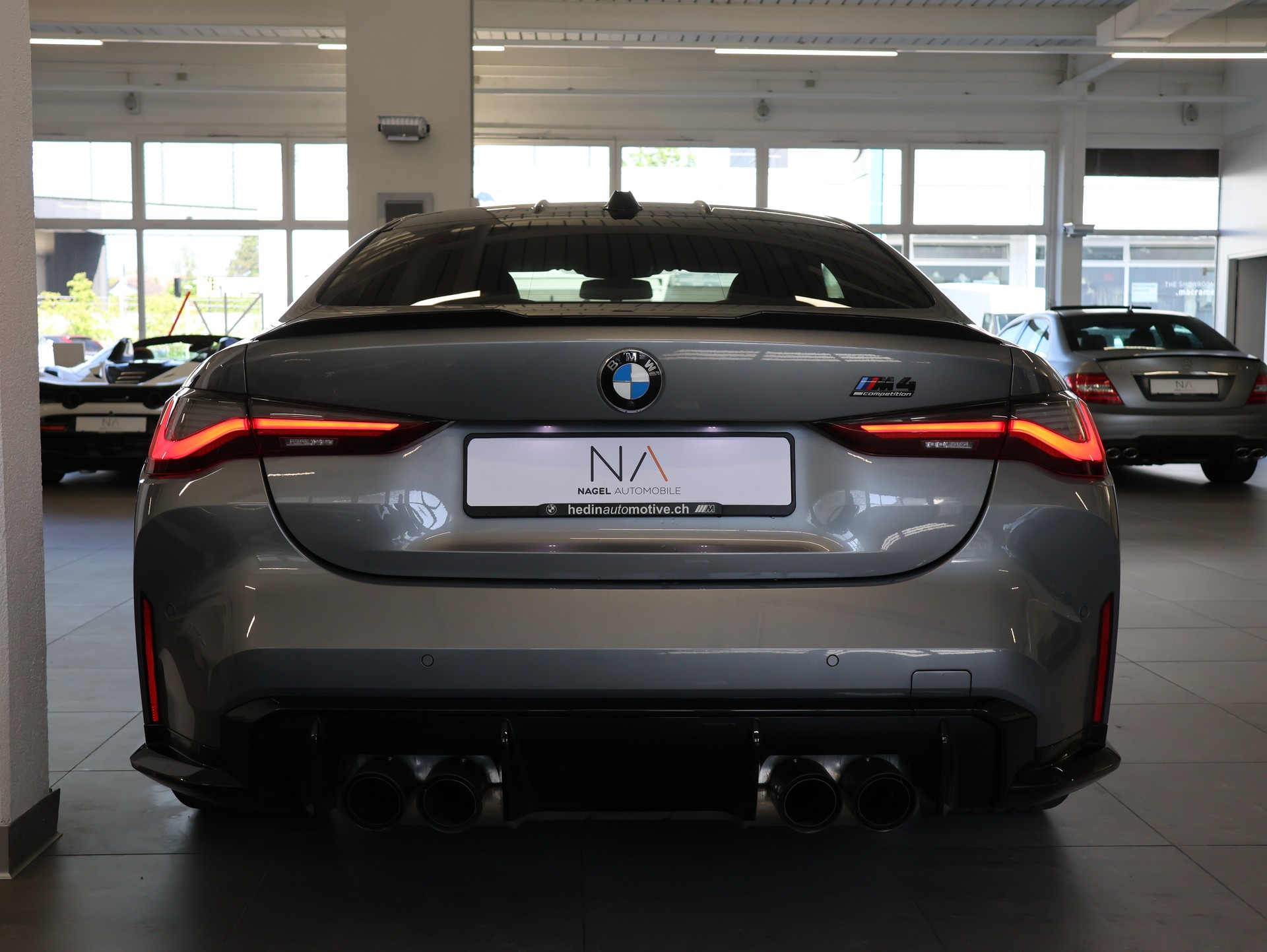 BMW M4 Coupé Competition M xDrive *Widescreen* *360 Kamera* *Carbon Packet*-image-4