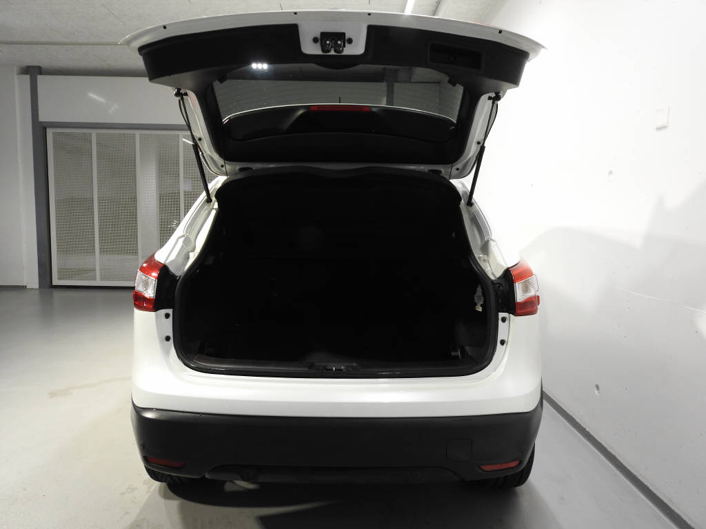 NISSAN Qashqai 1.6 dCi 4x4-image-8